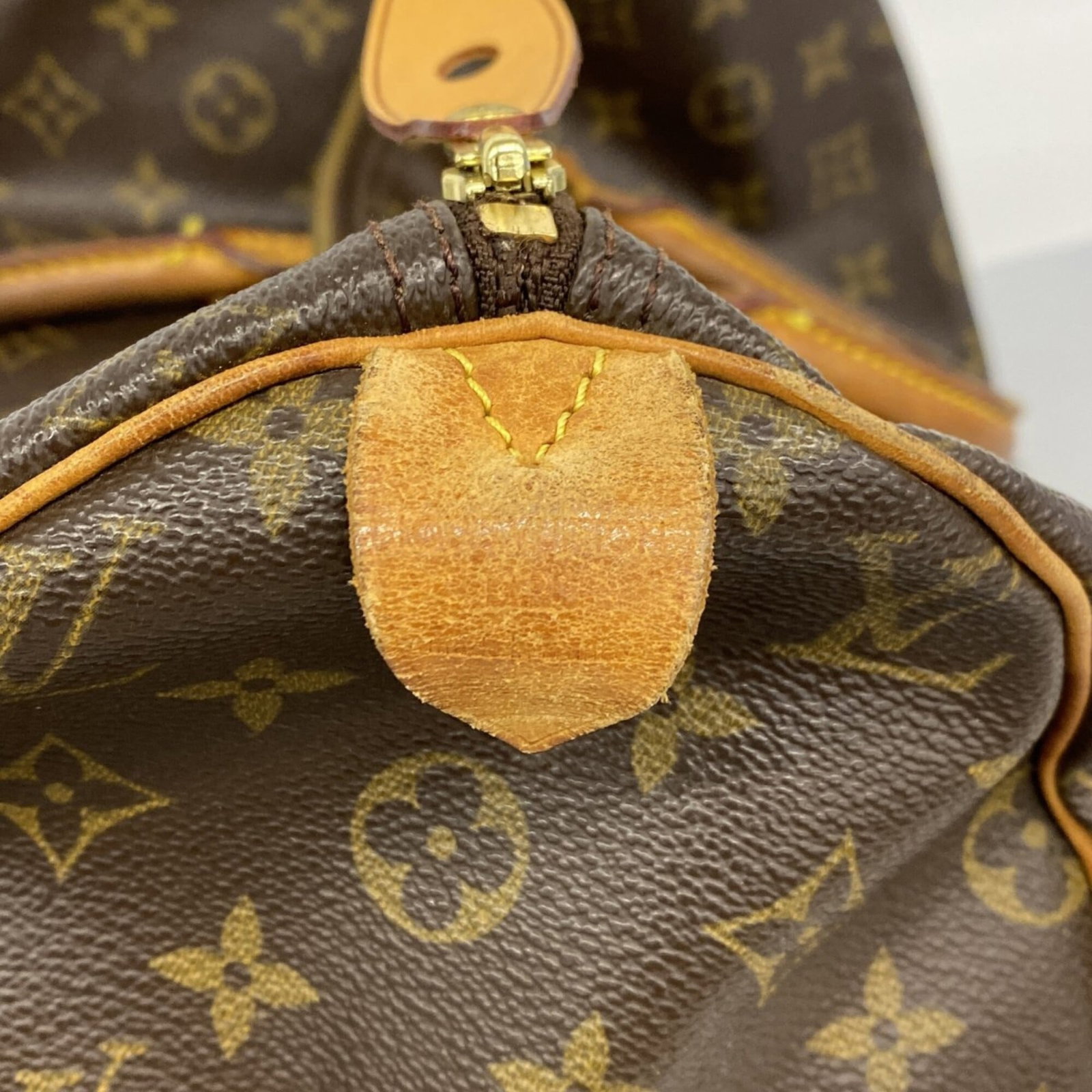 Louis Vuitton Handbag - 5