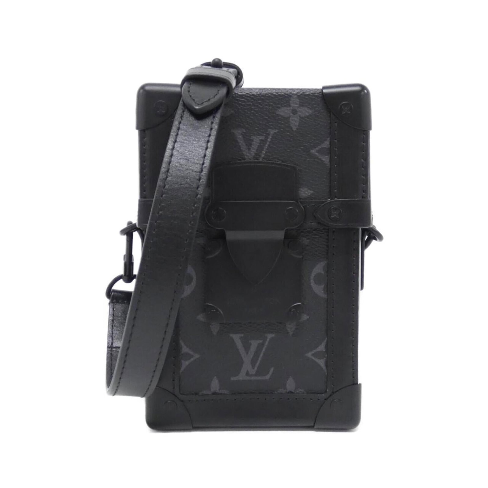 Canvas Coated Bag Shoulder Vuitton Louis: Canvas Coated Bag Shoulder Vuitton Louis This Louis Vuitton shoulder bag features a classic design with coated canvas material, showcasing a timeless black color. The bag measures 18cm x 11cm x 6cm