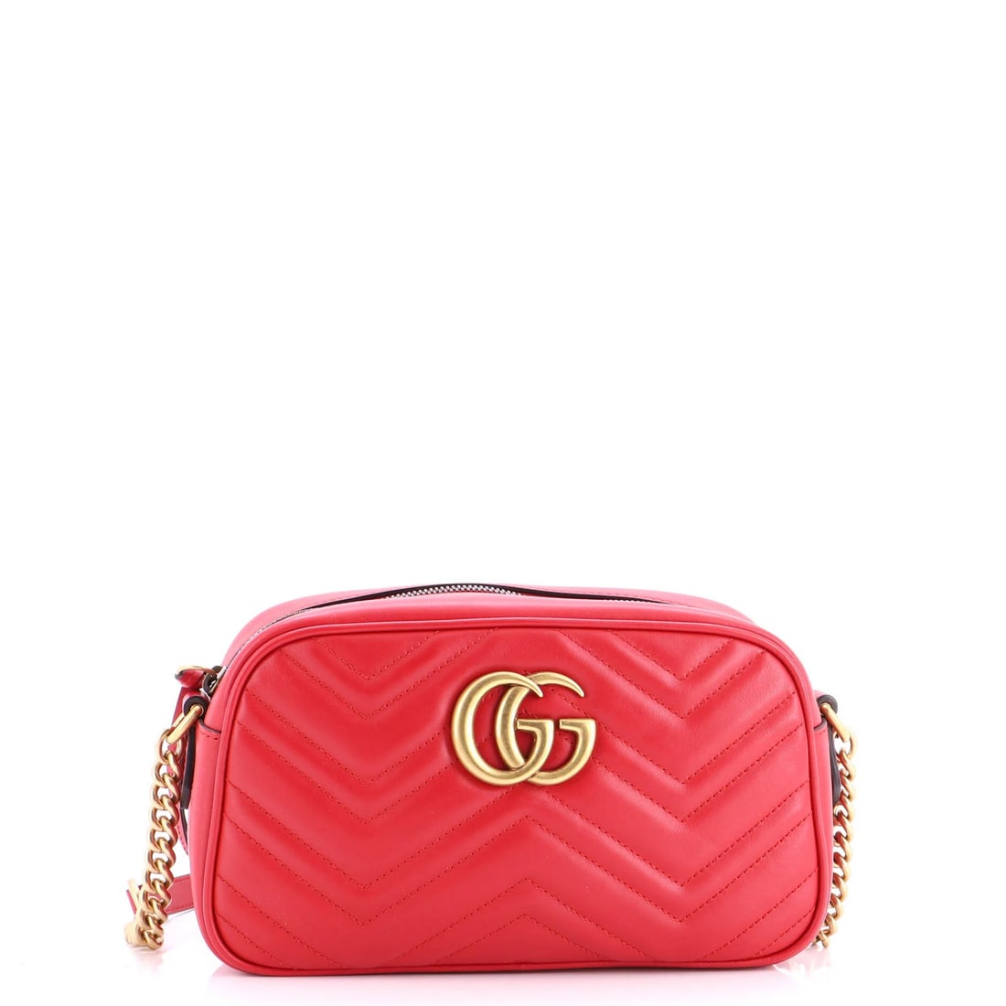 Small Matelasse Leather Bag Marmont Shoulder Gucci GG: Small Matelasse Leather Bag Marmont Shoulder Gucci GG Small Matelasse Leather Bag Marmont Shoulder Gucci GG features a striking red exterior with minor creases and scuffs, while the interior boasts a 
