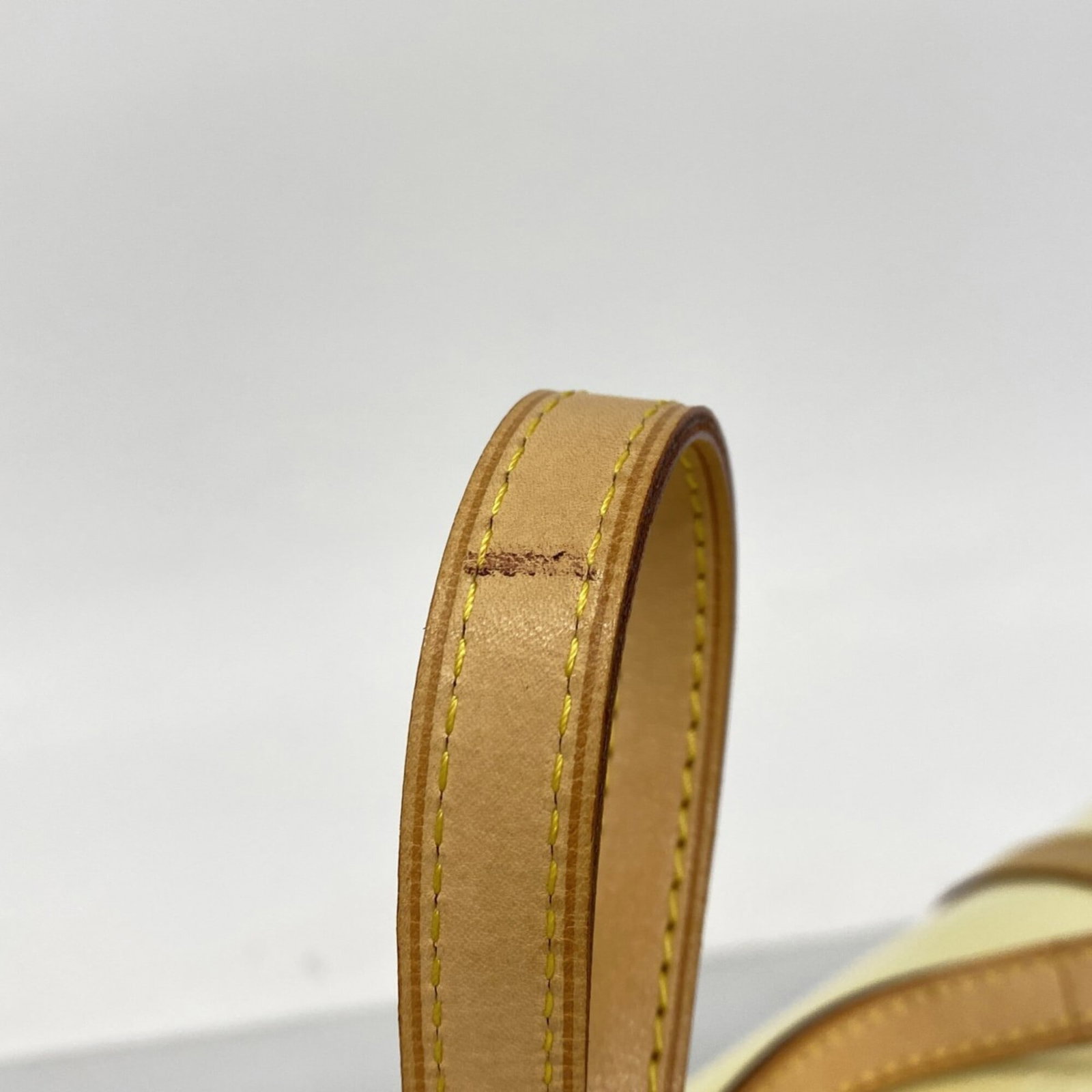 Louis Vuitton Handbag - 7