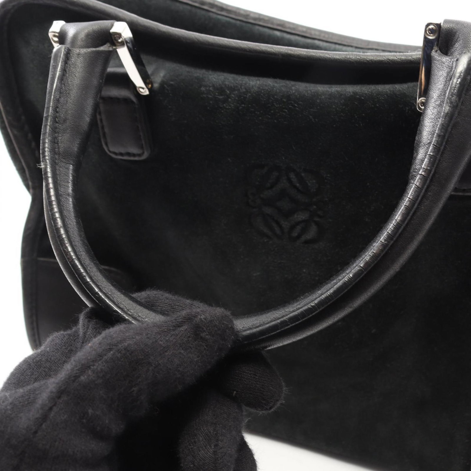 Suede leather handbag - 8