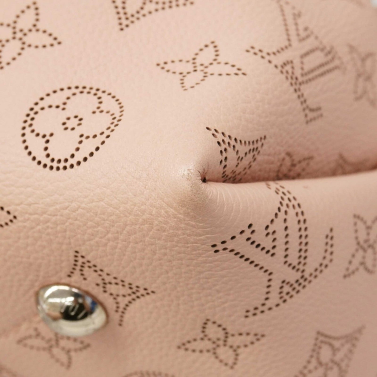 Louis Vuitton Handbag - 6