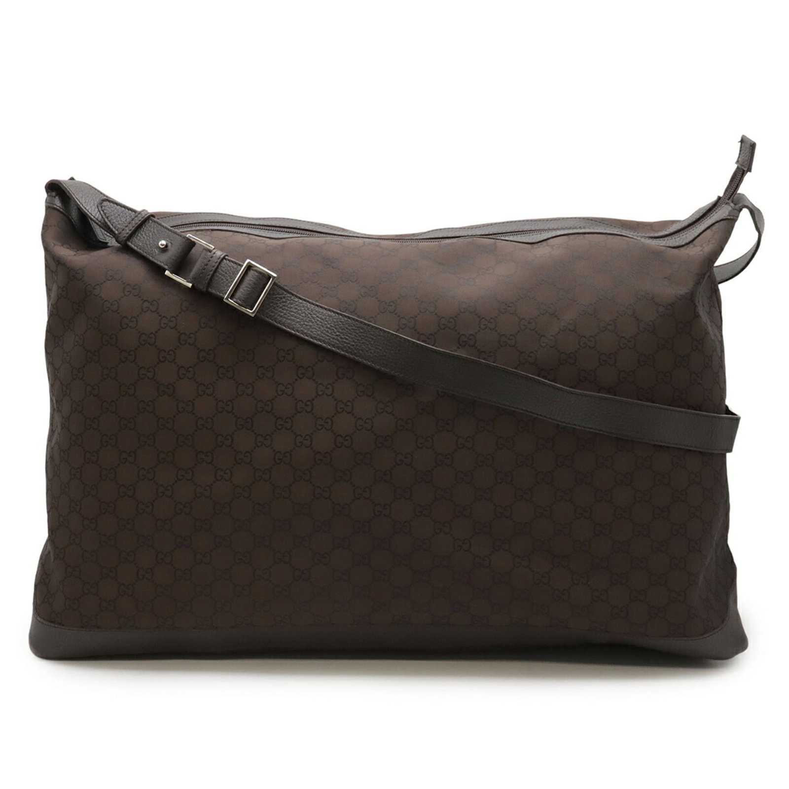 Nylon Bag Boston Bag Gucci Shoulder: Nylon Bag Boston Bag Gucci Shoulder Brown Nylon Boston Bag with Gucci Shoulder Strap, featuring a classic design and durable nylon material. Measuring 39.5cm x 59.5cm x 29cm, this shoulder bag has bee