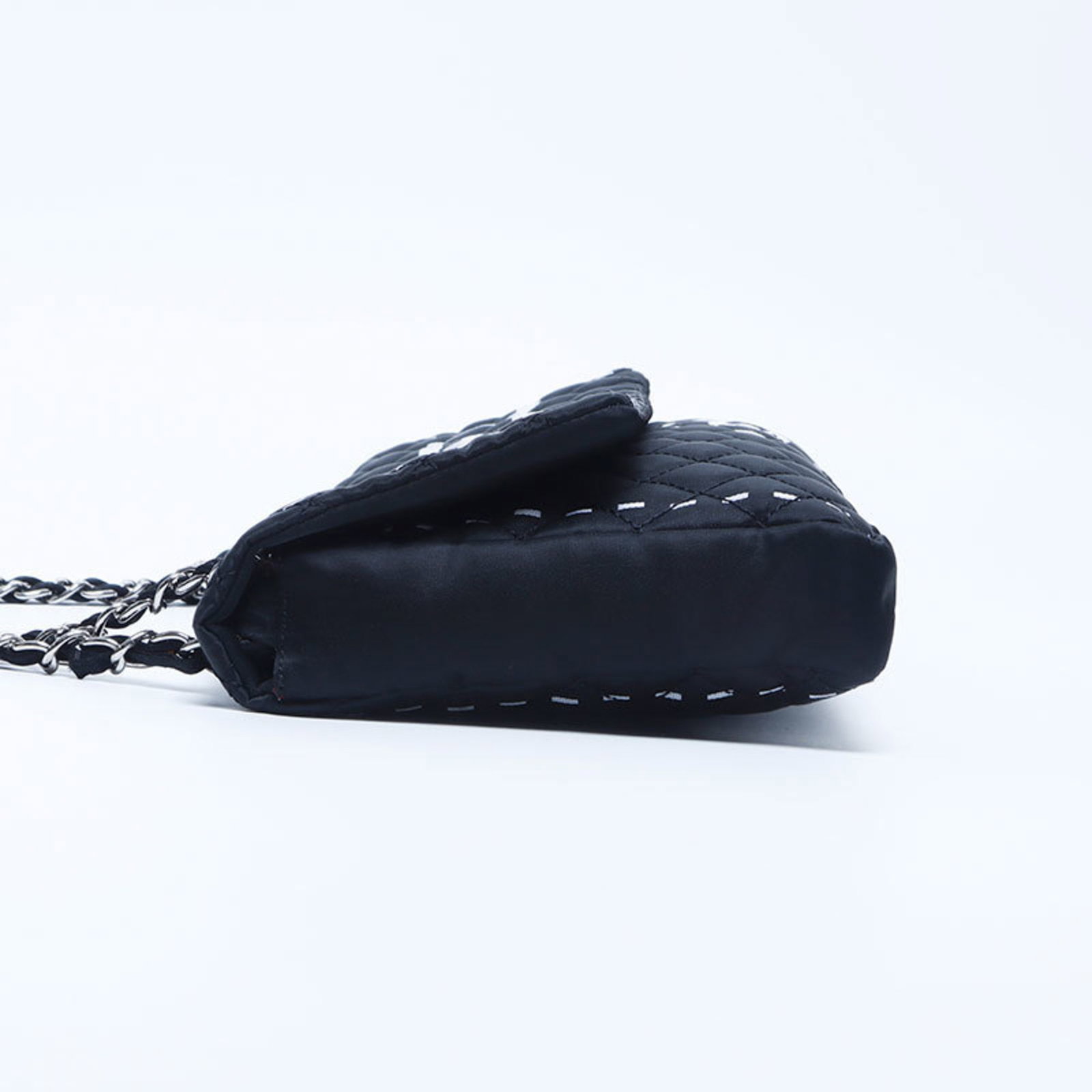 Shoulder Bag by Chanel - 3