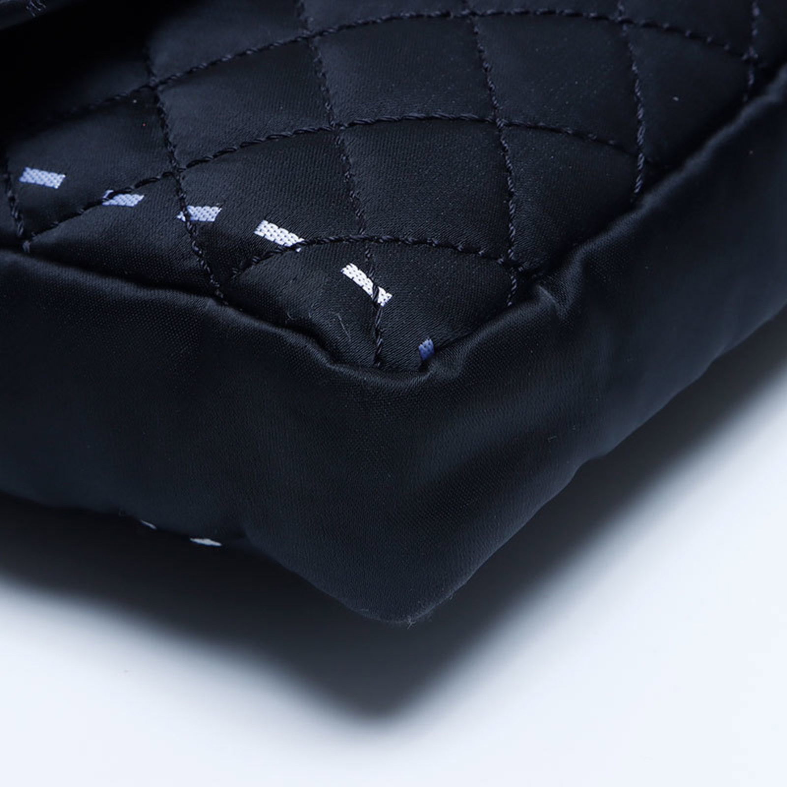 Shoulder Bag by Chanel - 5