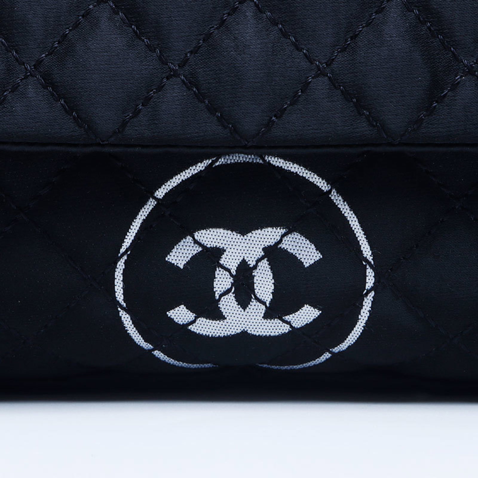 Shoulder Bag by Chanel - 8