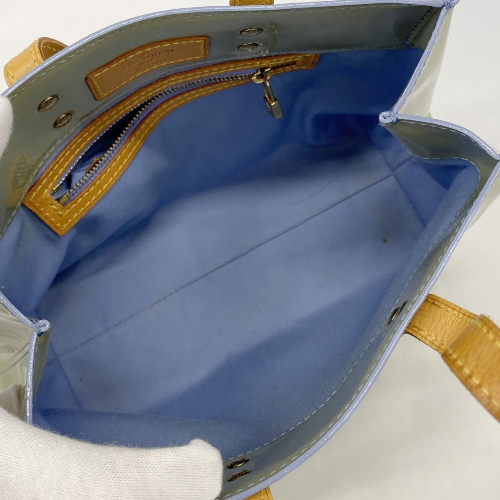 Louis Vuitton Handbag - 4