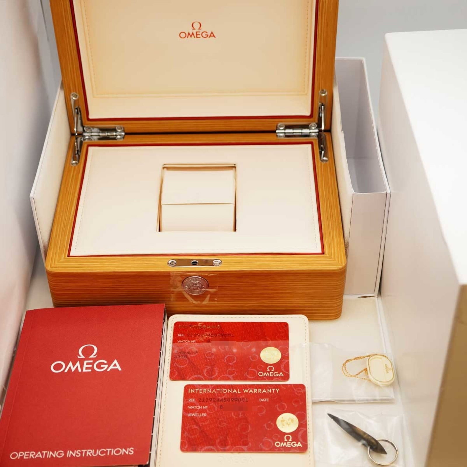 Omega Wristwatch - 8