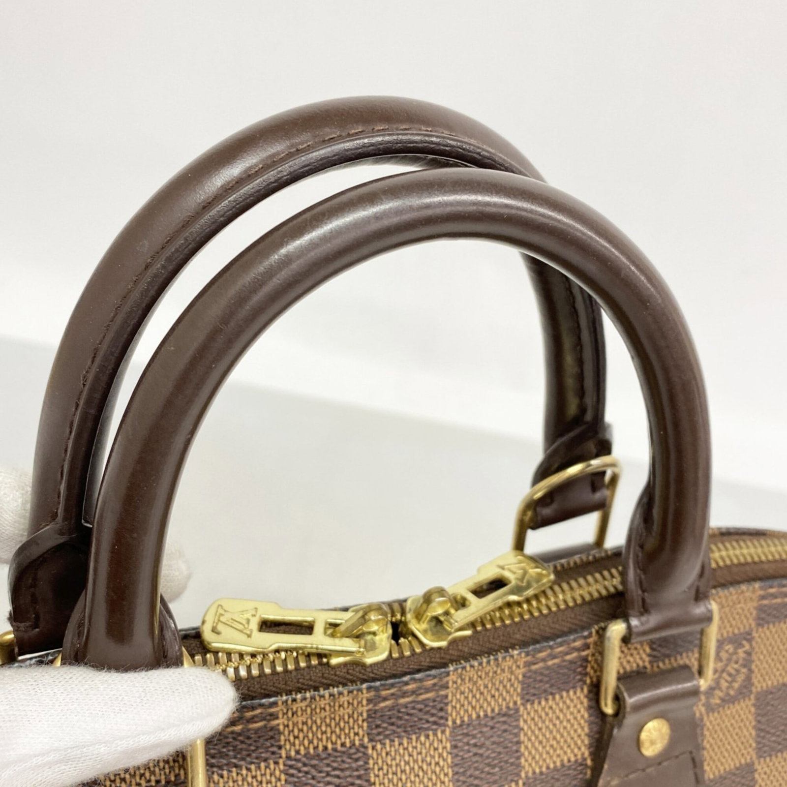 Louis Vuitton Handbag - 9