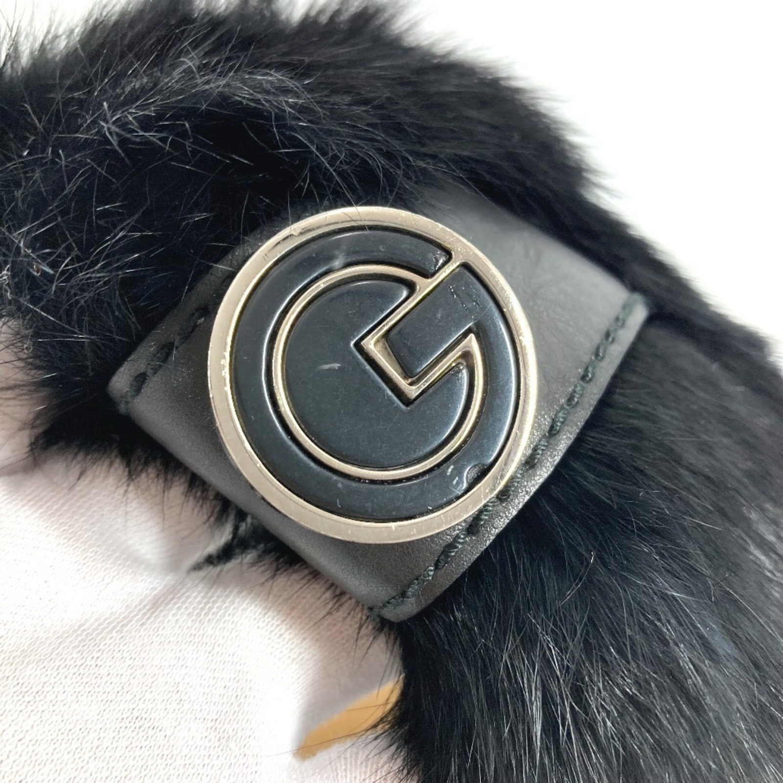 Tippet by Gucci - 9