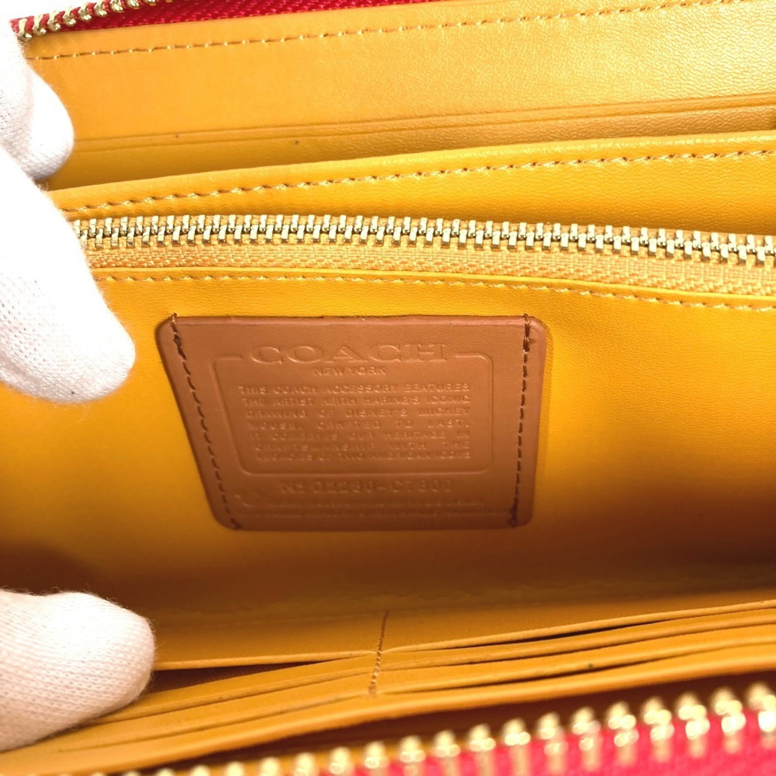 Long Wallet Leather Bi Fold Coach - 10