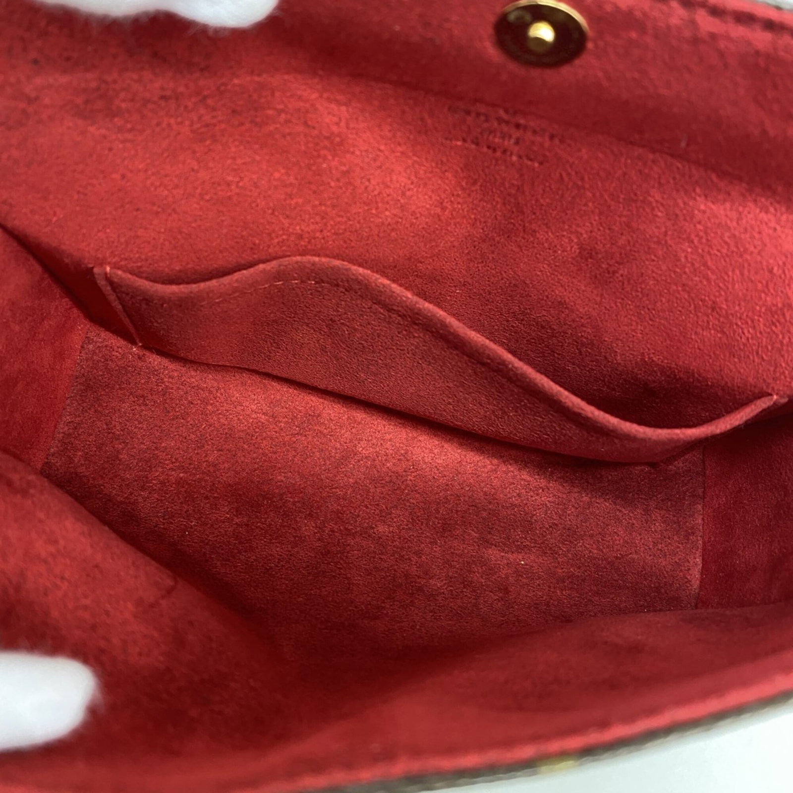 Louis Vuitton Handbag - 4
