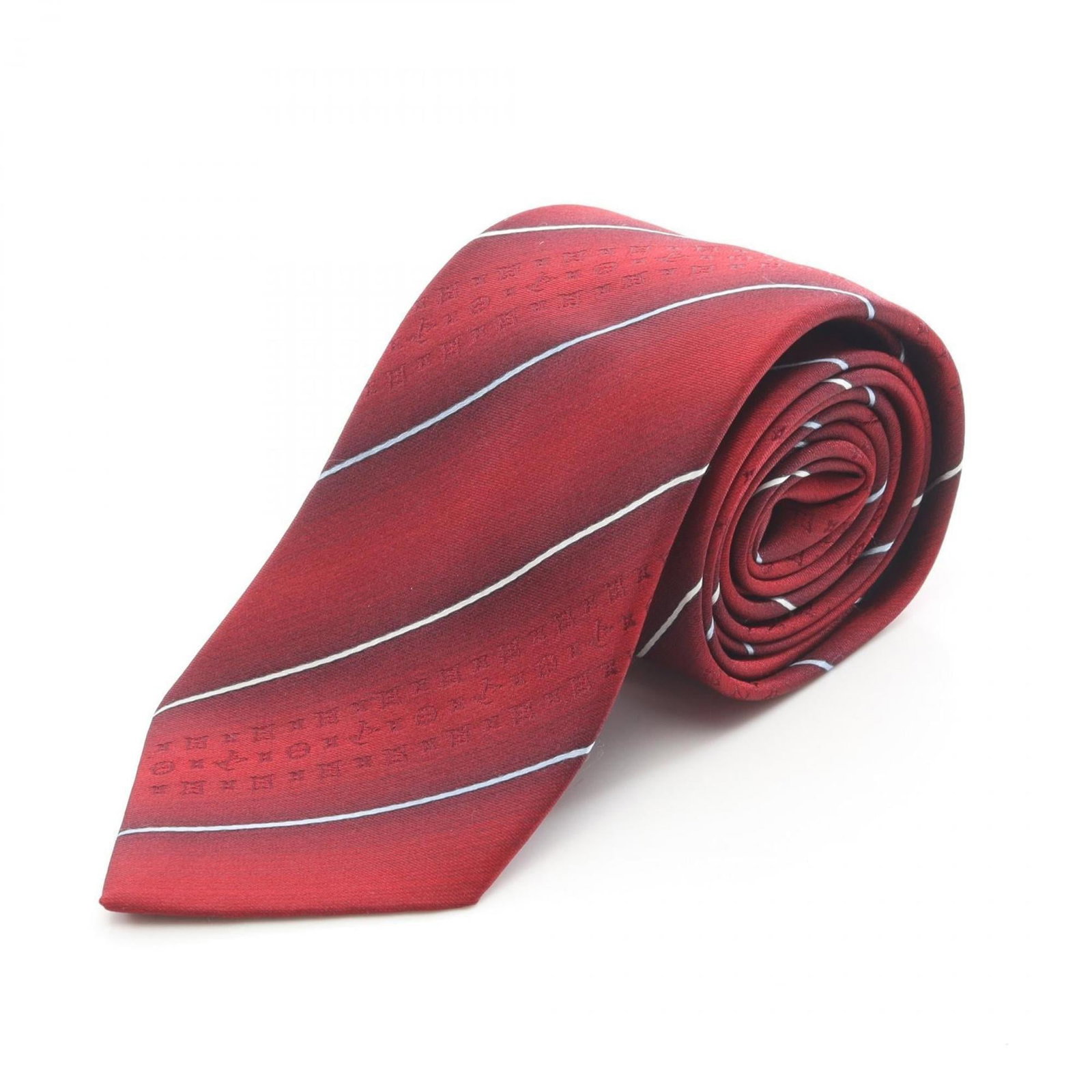 Silk cravat by Louis Vuitton: Silk cravat by Louis Vuitton Silk cravat by Louis Vuitton, featuring a striking red color and made from high-quality silk. The item measures 152cm in length and shows some traces of usage with minor s