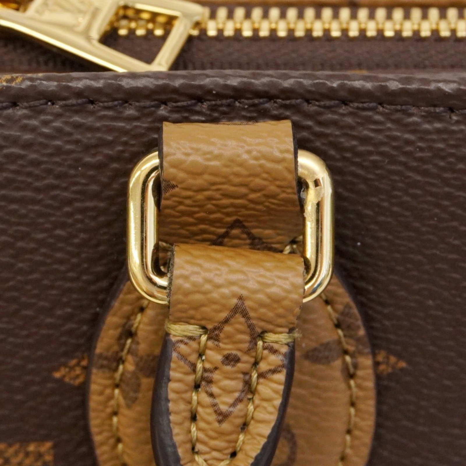 Louis Vuitton Handbag - 8