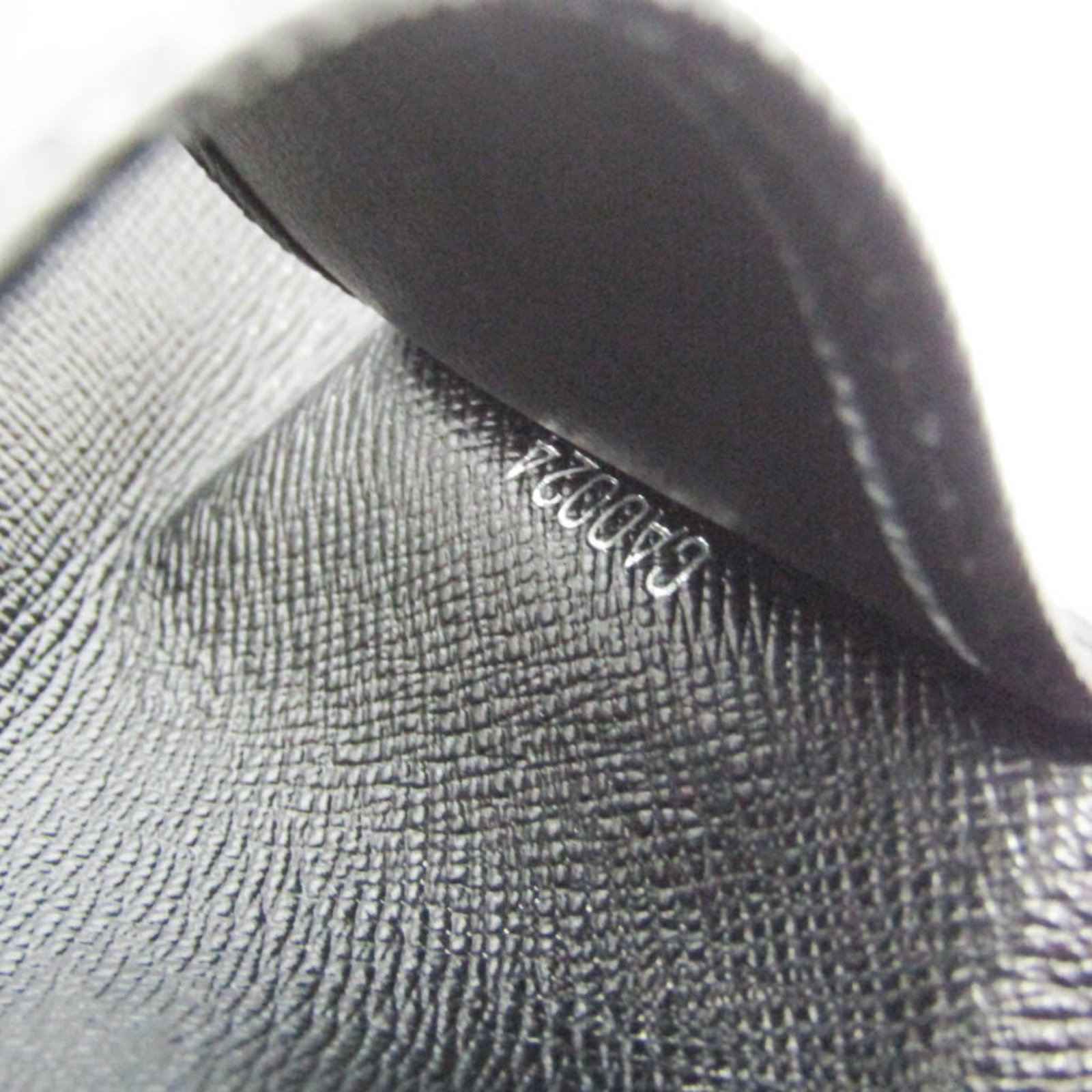 Louis Vuitton Keycase Taiga Leather - 11