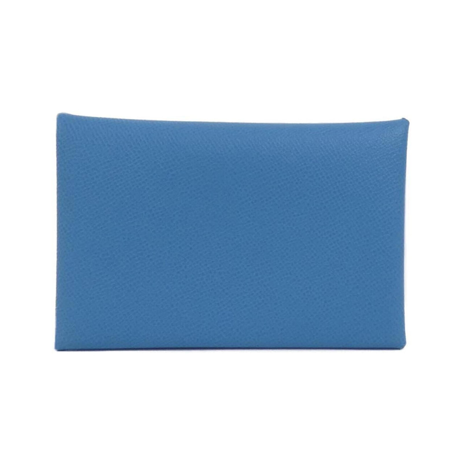 Hermes Card Case Wool: Hermes Card Case Wool The Hermes Card Case Wool features a striking blue color and is crafted from high-quality wool material, showcasing the brand's signature attention to detail. With a few traces