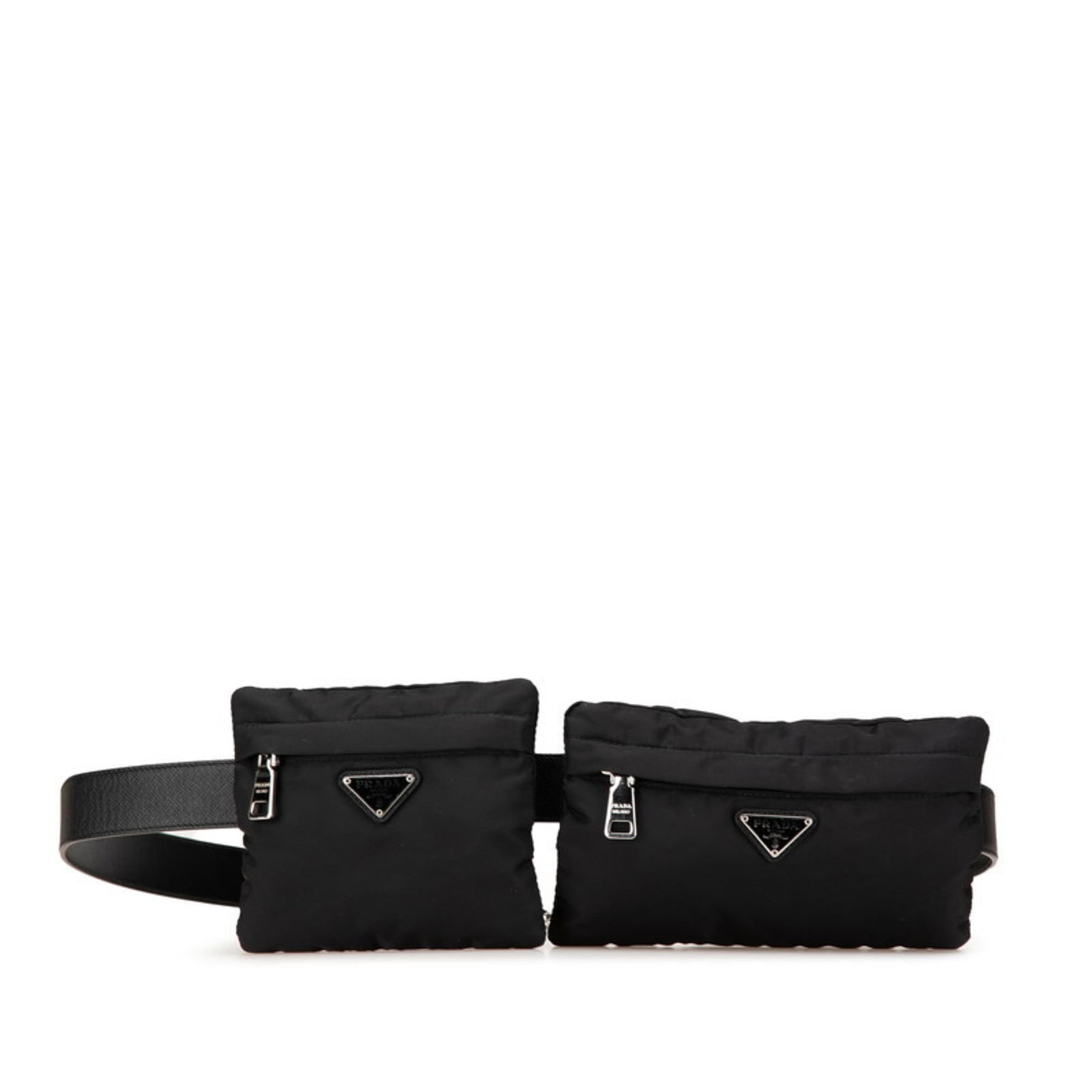 Bag nylon sling Prada: Bag nylon sling Prada Black nylon sling bag from Prada, featuring a durable and versatile design. With some minor scratches and dirt, this used item remains in very good condition despite its age.