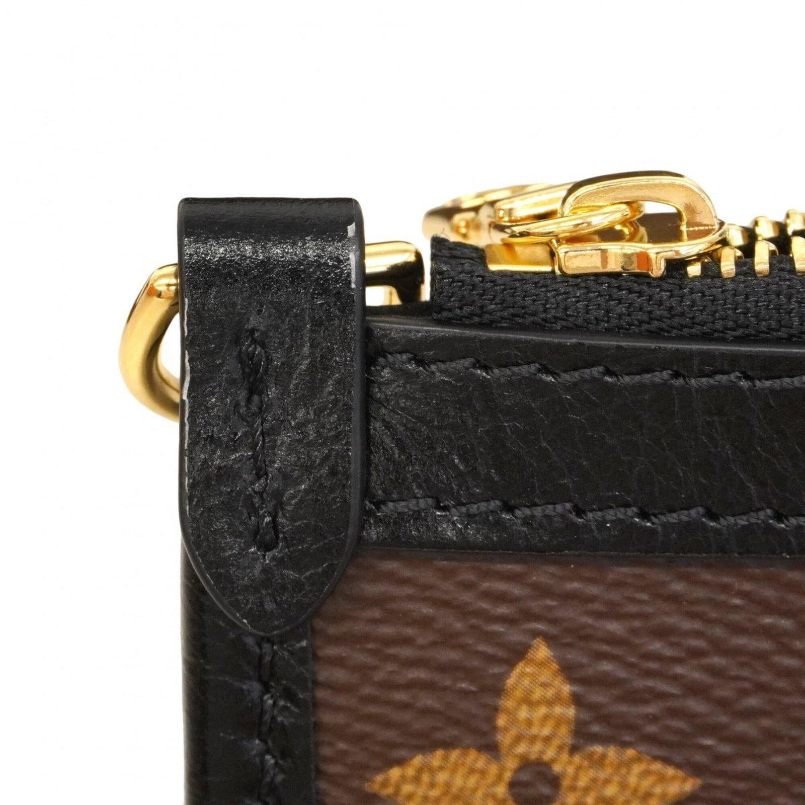 Louis Vuitton Handbag - 6
