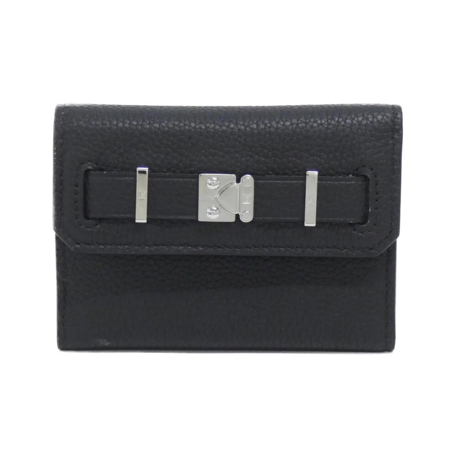Louis Vuitton Wallet (Bi-Fold) Leather: Louis Vuitton Wallet (Bi-Fold) Leather Black Calfskin Louis Vuitton Bi-Fold Leather Wallet in Very Good Condition. This used bi-fold wallet features a classic design with a black calfskin exterior,