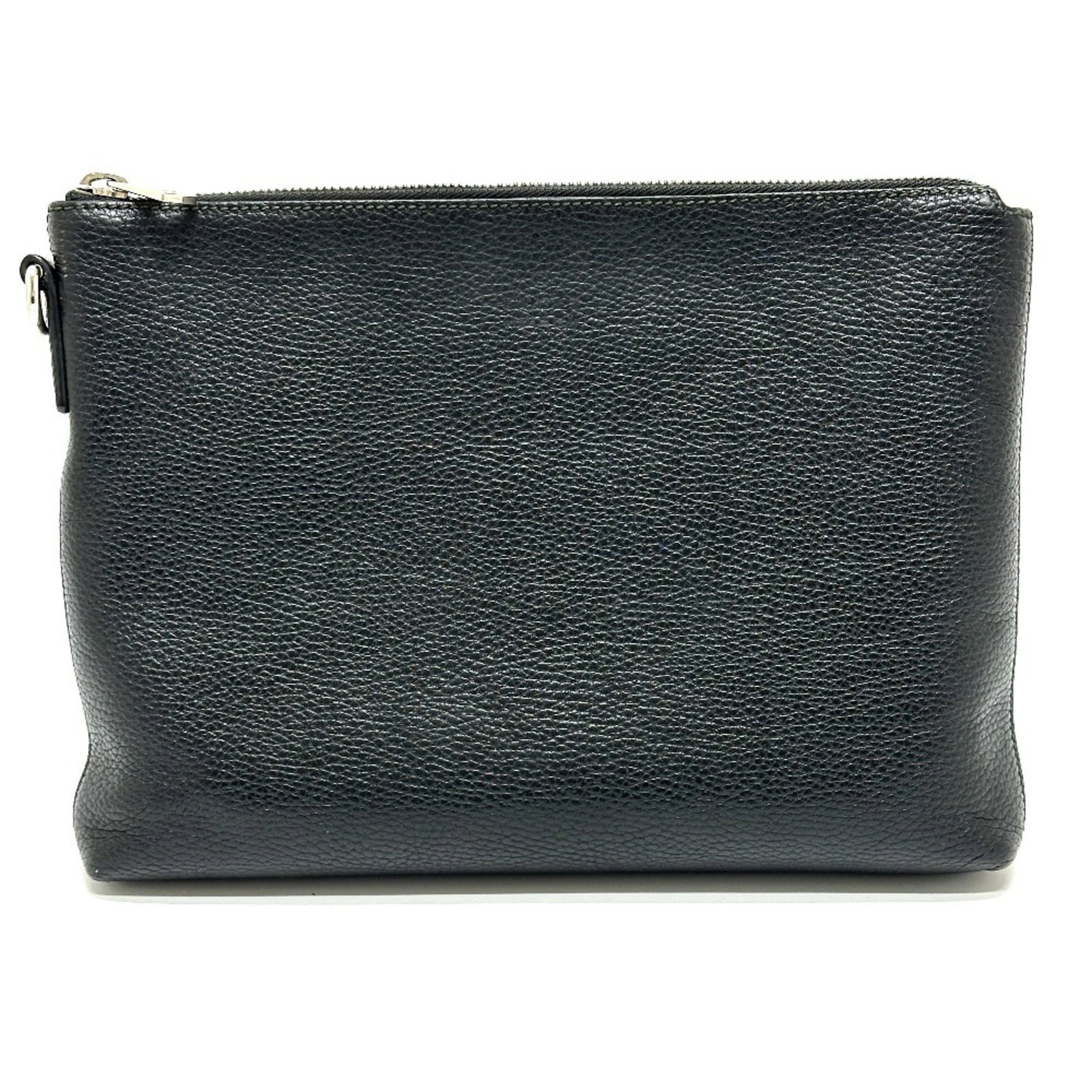 Bag Leather Clutch Gucci: Bag Leather Clutch Gucci Gucci's iconic black leather clutch boasts a timeless design, measuring 21cm x 30cm x 4cm. With its classic style and durable construction, this bag has been well-loved and sh