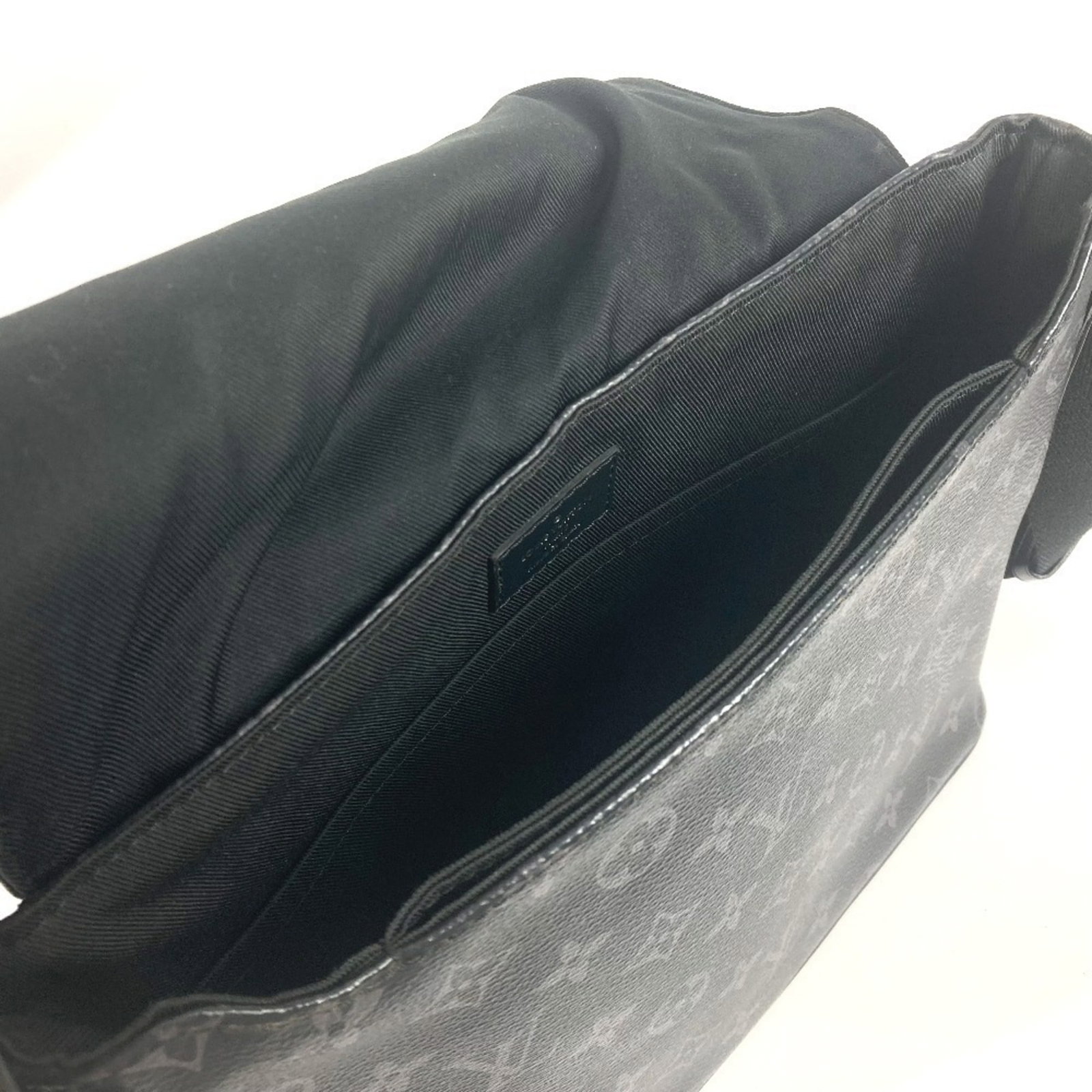 Monogram Eclipse Louis Vuitton Bag Shoulder - 10