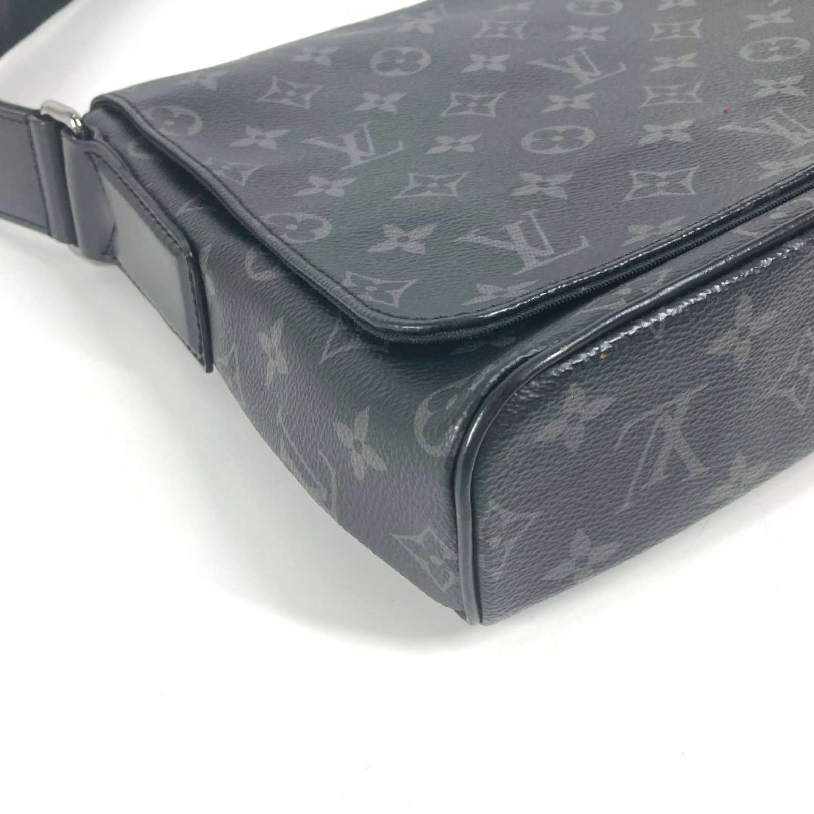 Monogram Eclipse Louis Vuitton Bag Shoulder - 8