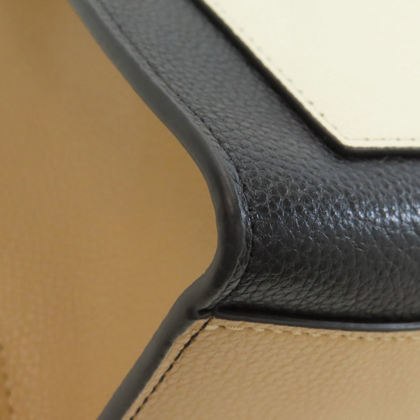 Jacobs Handbag Leather - 18