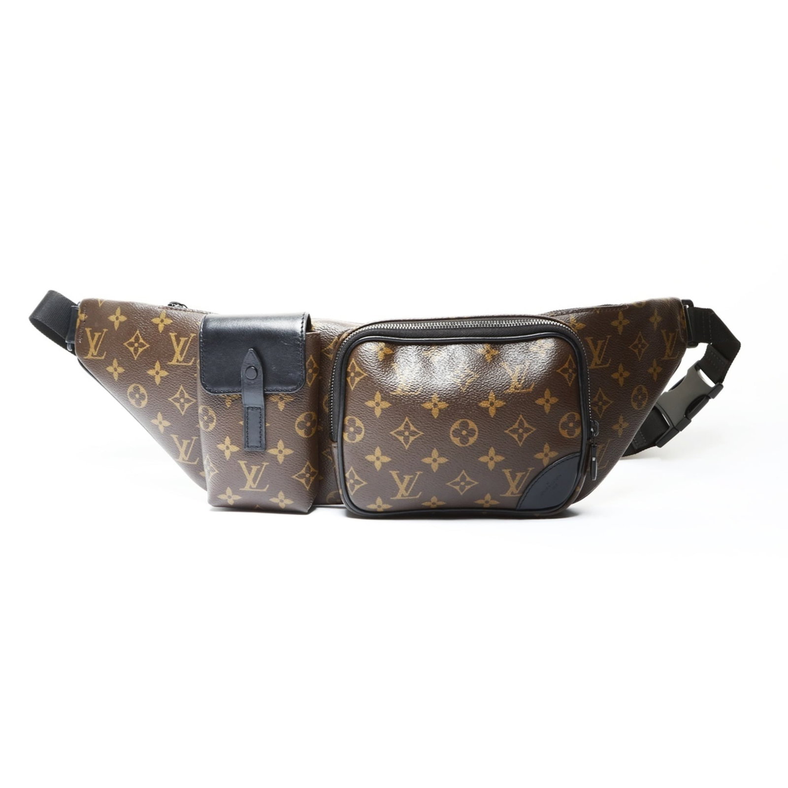 Shoulder Bag of Louis Vuitton: Shoulder Bag of Louis Vuitton Brown Louis Vuitton Shoulder Bag with 60cm-90cm adjustable strap, measuring 16cm x 52cm x 4cm. This used shoulder bag features traces of usage and minor scratches/dirt,