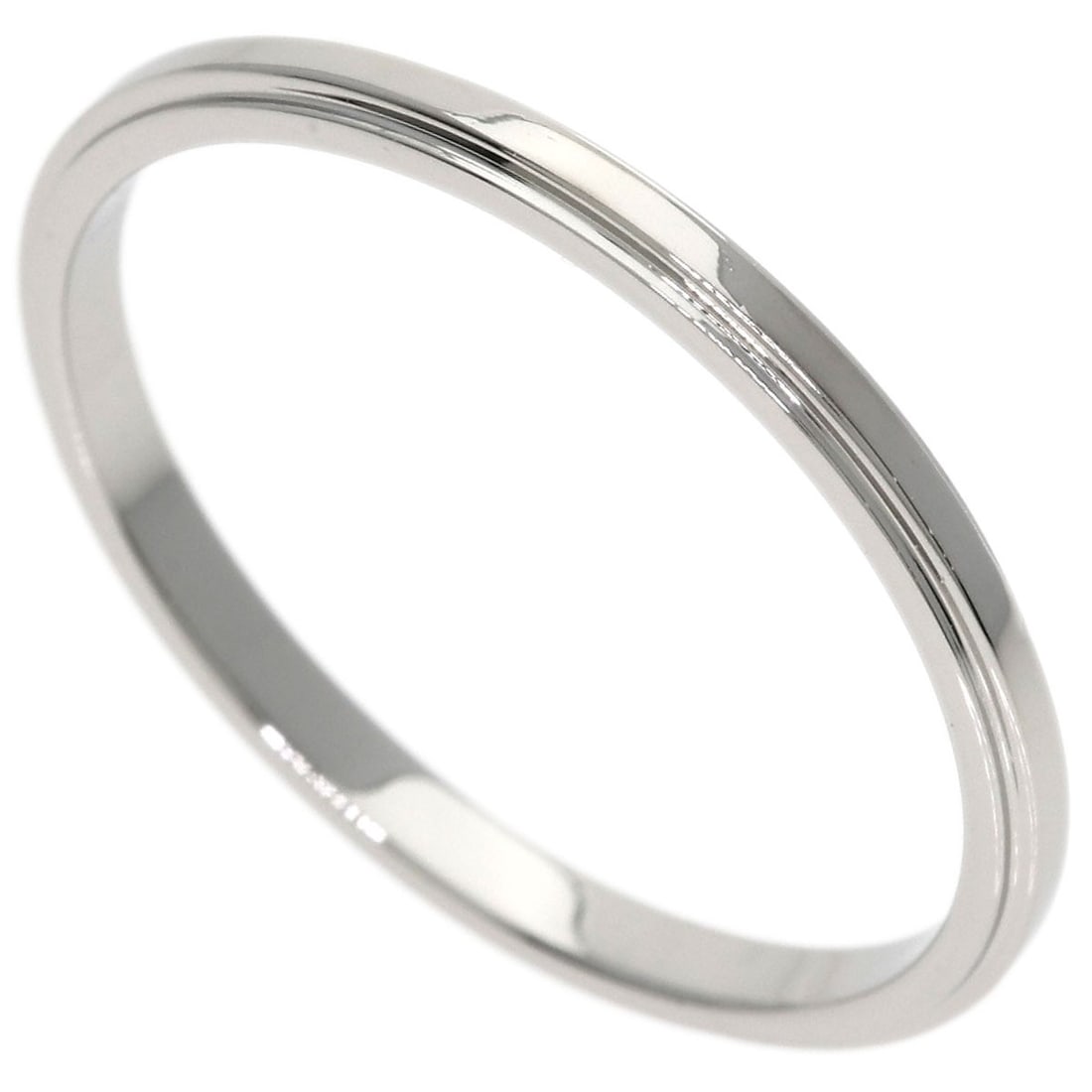 Ring Platinum Pt950 Amour Cartier #55: Ring Platinum Pt950 Amour Cartier #55 Platinum Pt950 Cartier ring with a sleek silver design, bearing the iconic #55 hallmark. This elegant ring features no main stone, showcasing its understated