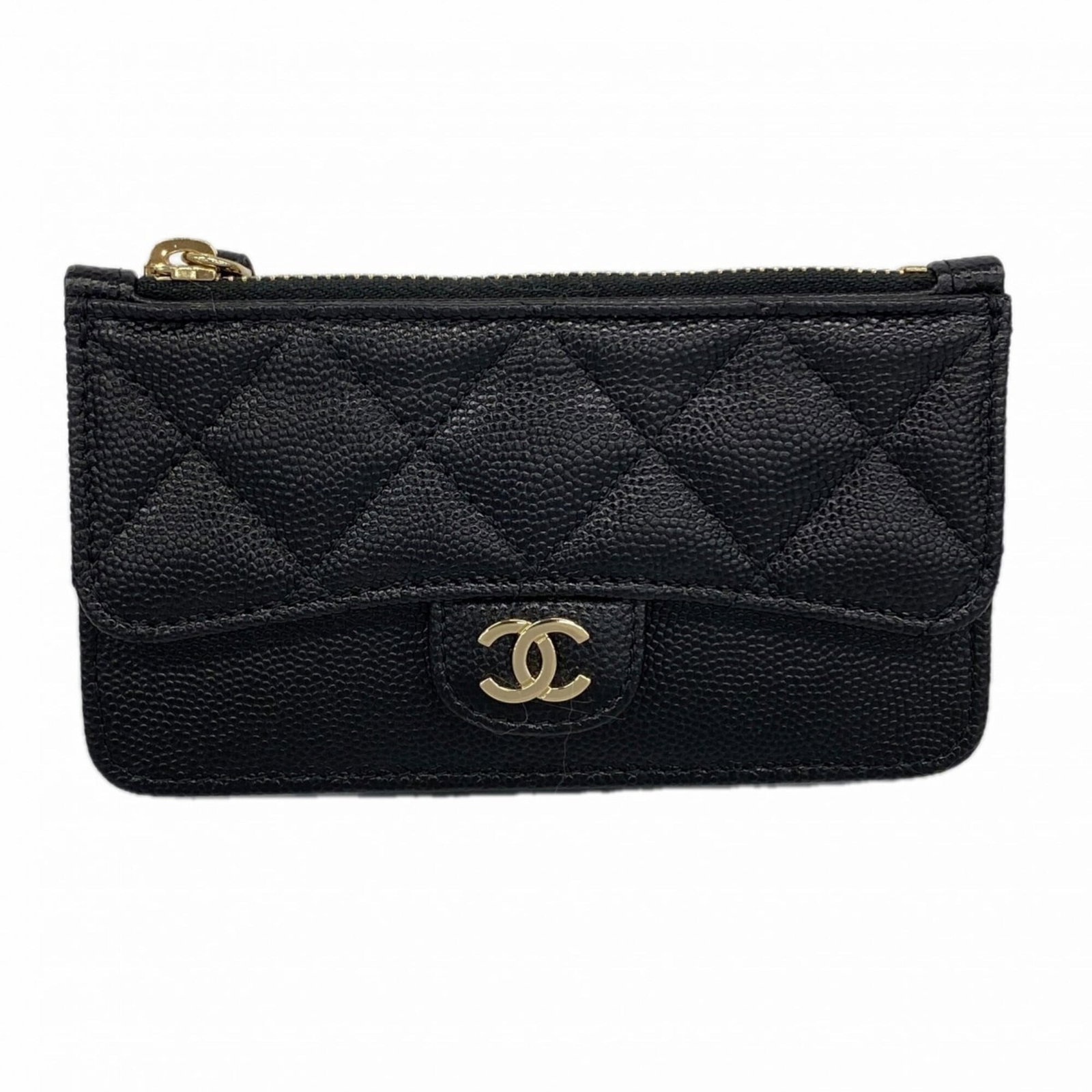 Chanel Coin Purse/ Coin Case Grained Calfskin: Chanel Coin Purse/ Coin Case Grained Calfskin Black Grained Calfskin Coin Purse in Excellent Condition. This Chanel coin purse features a sleek design made from high-quality grained calfskin, with a c