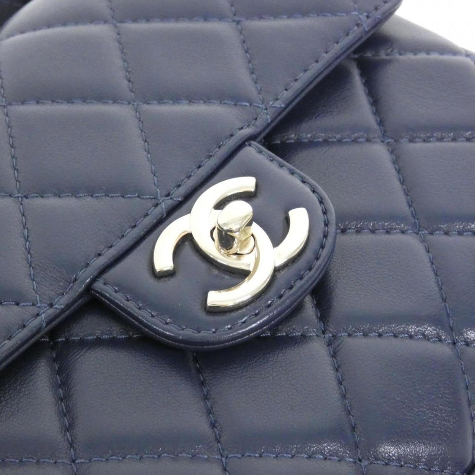 Chanel Handbag Leather - 4