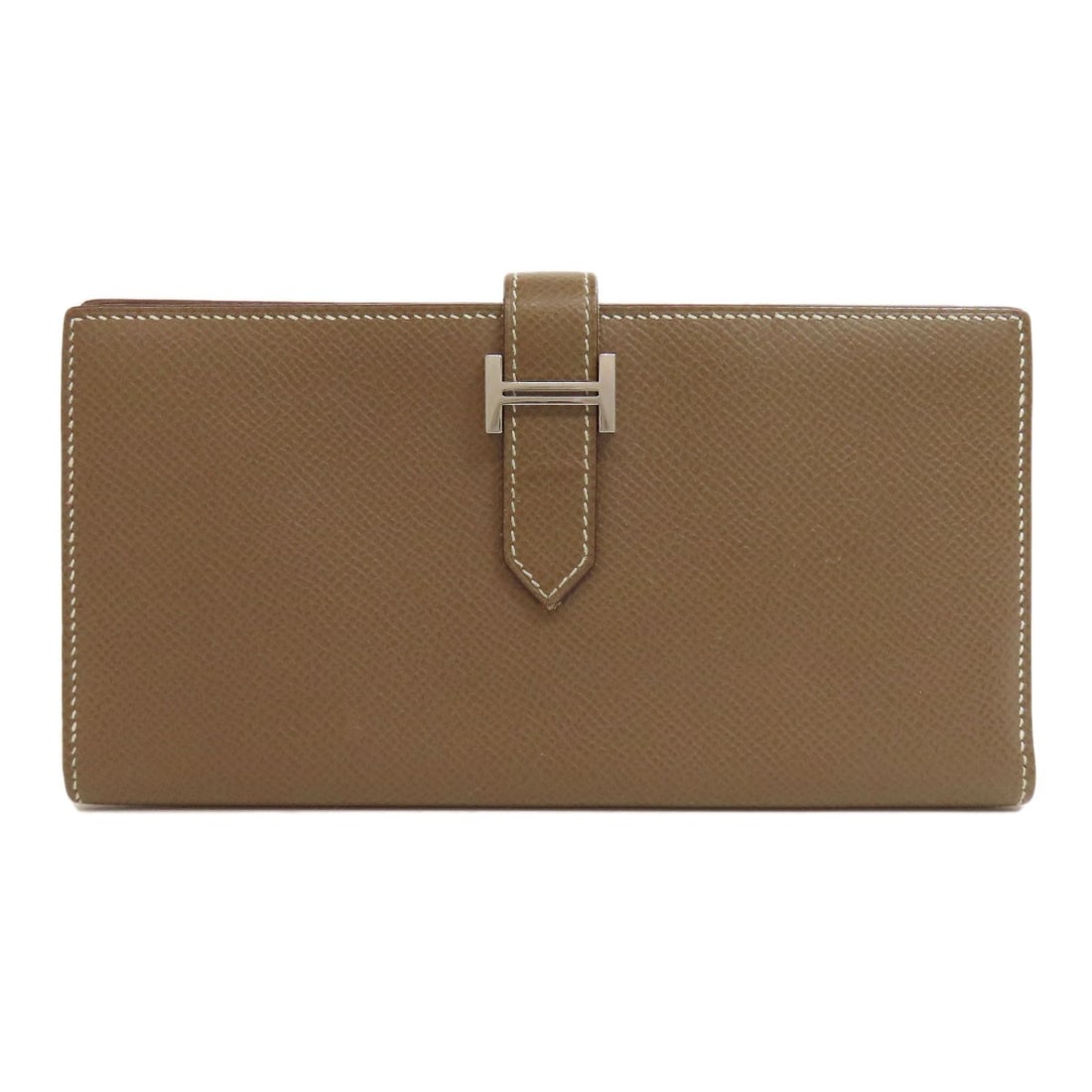 Hermes Bearn Soufflet Etope Silverhardware Long Wallet (With Coin Pocket): Hermes Bearn Soufflet Etope Silverhardware Long Wallet (With Coin Pocket) Beige Epsom leather wraps around the classic Bearn Soufflet design, featuring silver hardware and an elegant long wallet shape