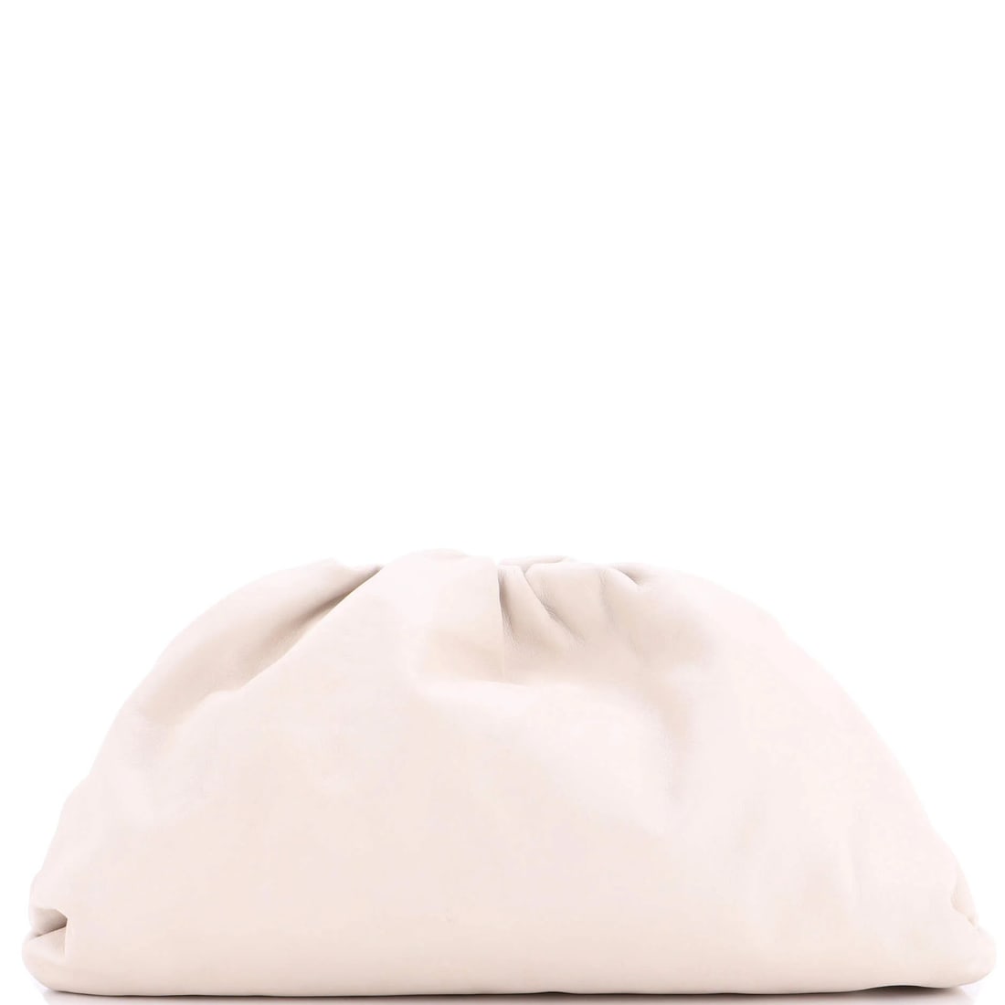 Bottega Veneta The Pouch Leather Teen: Bottega Veneta The Pouch Leather Teen The Pouch Leather Teen from Bottega Veneta boasts a neutral exterior with minor creases, while its interior features a subtle sheen and minor scuffs. This