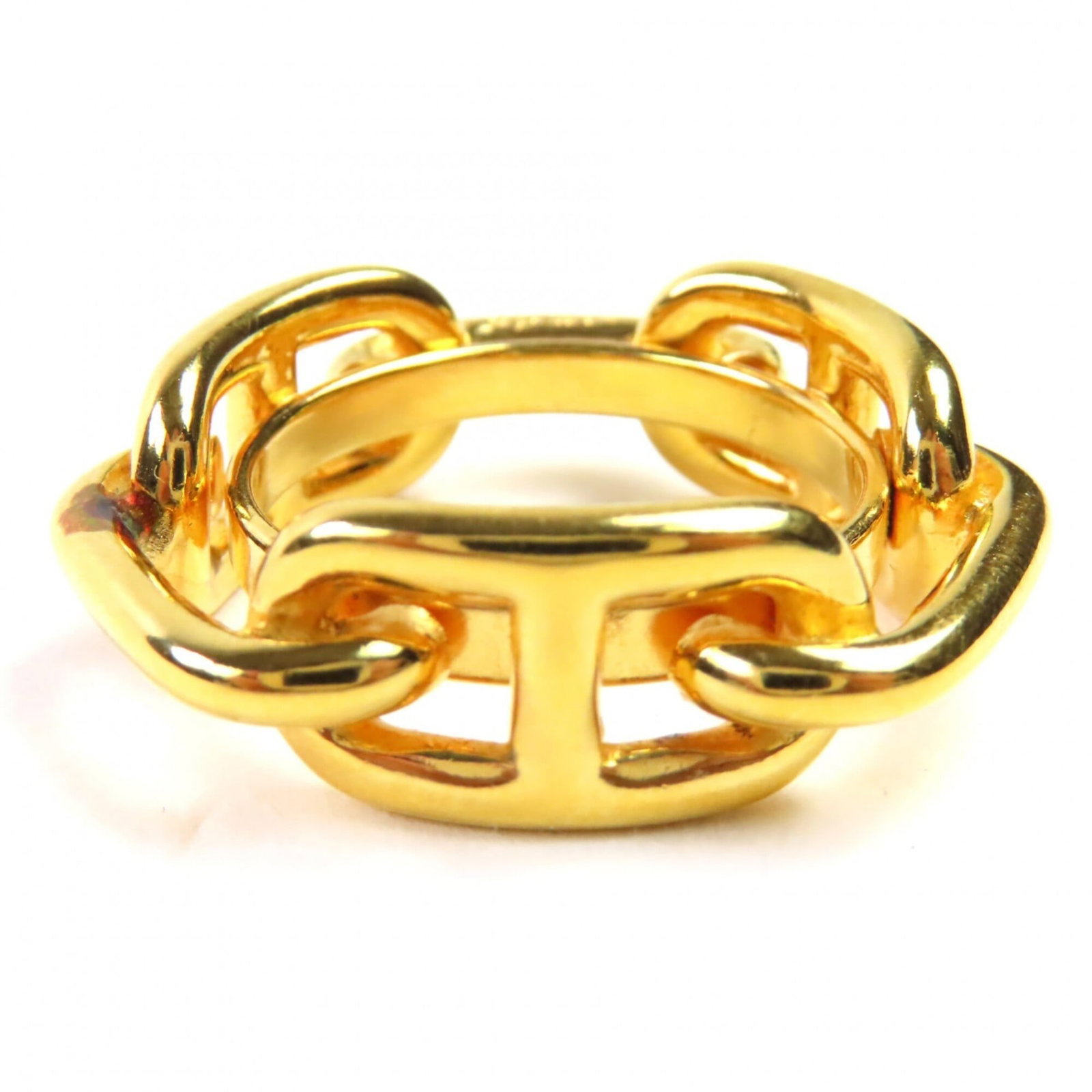 Ring scarf Hermes: Ring scarf Hermes Gold Ring Scarf by Hermes, in mint condition, features a distinctive gold ring design. This high-quality scarf is made from luxurious materials and boasts a timeless elegance. A