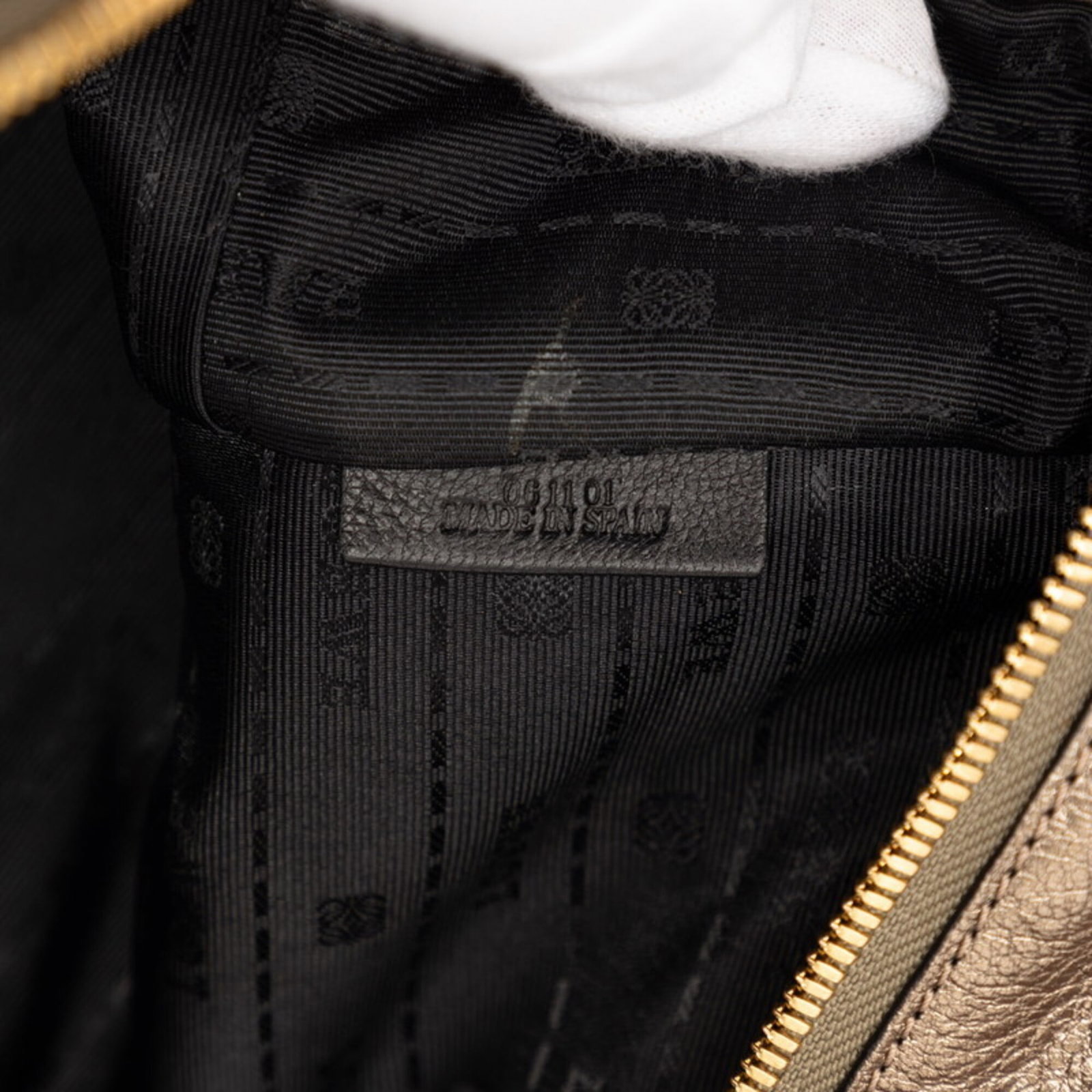 Handbag Leather from Loewe - 6
