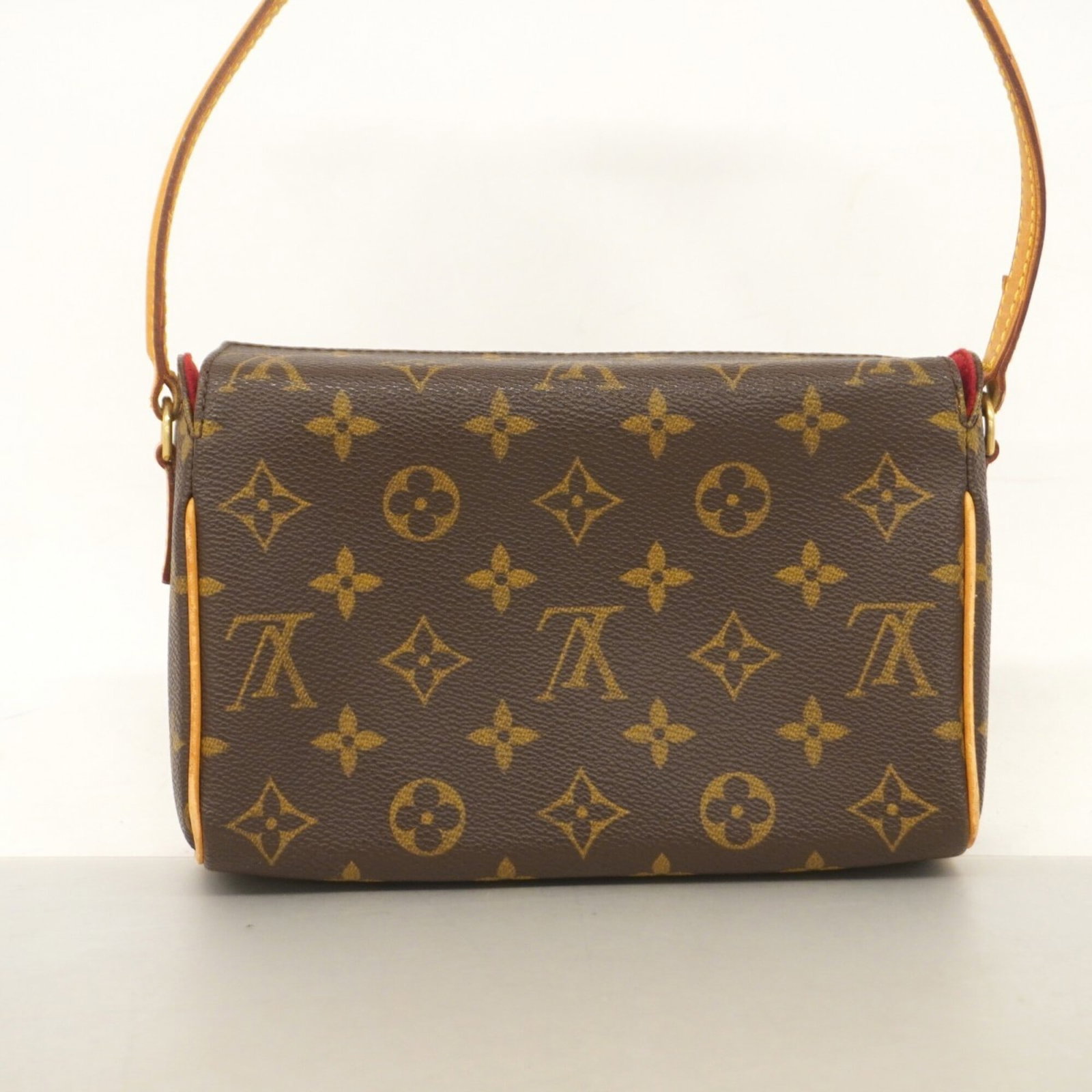 Handbag by Louis Vuitton - 11