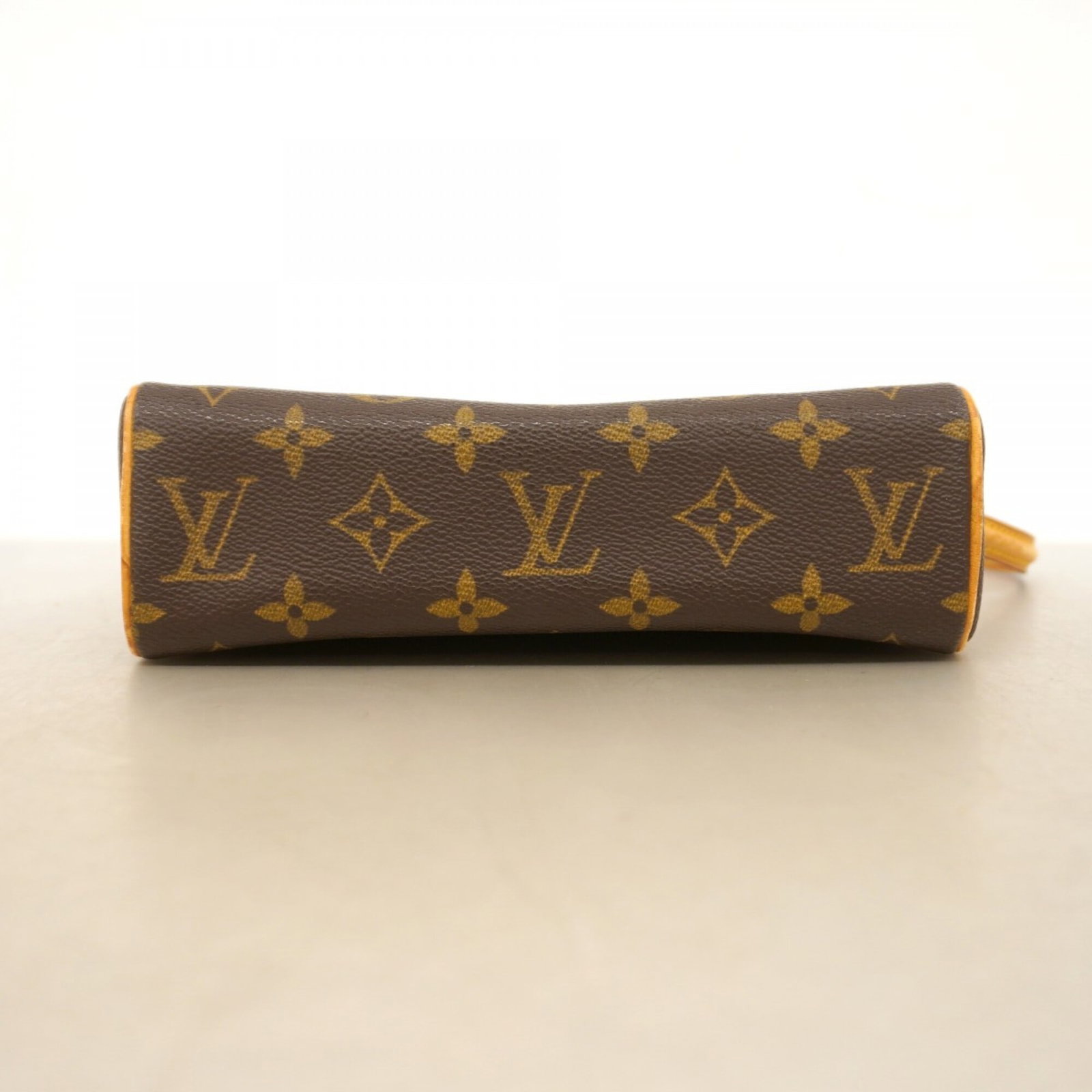 Handbag by Louis Vuitton - 3