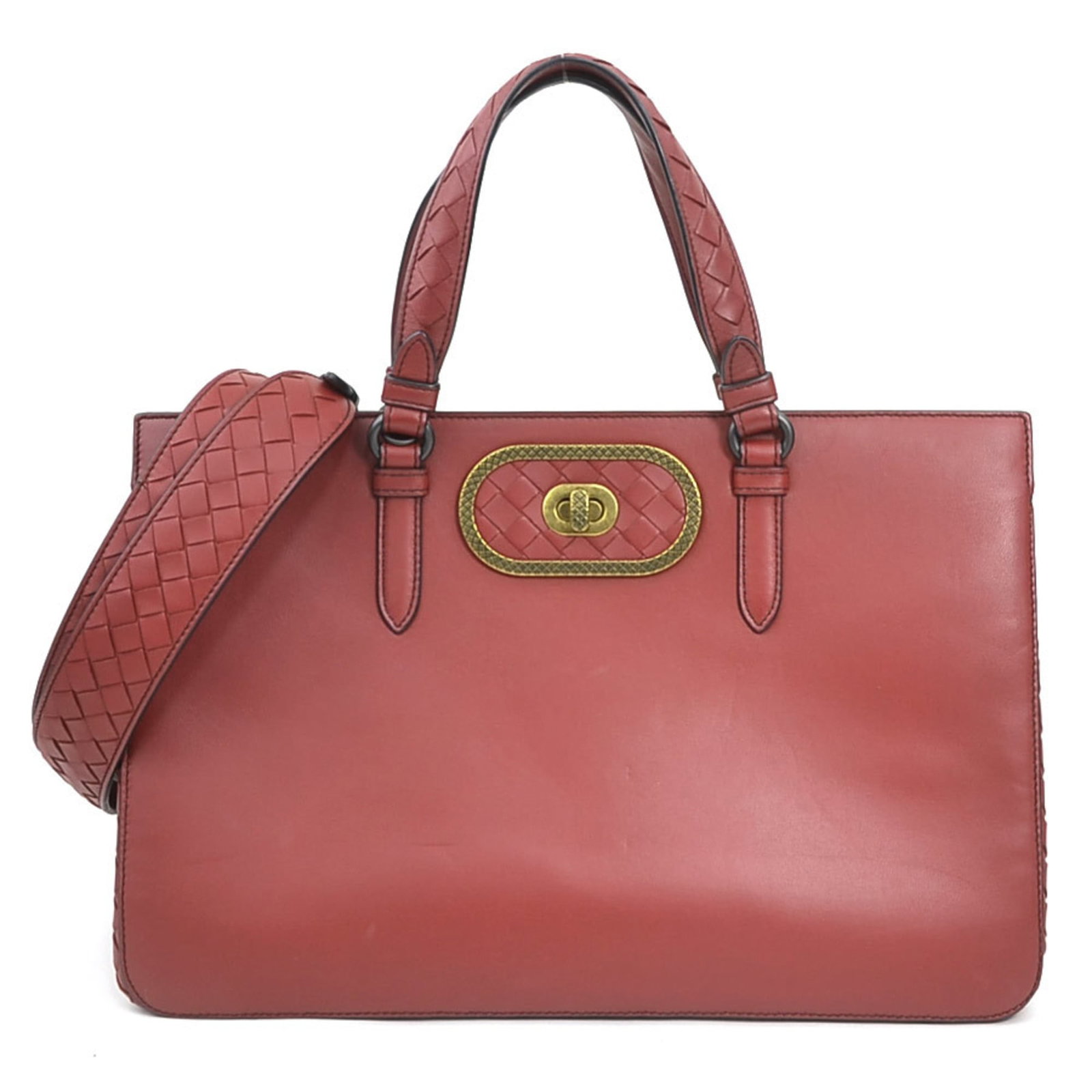 Bottega Veneta Handbag Shoulder Bag Intrecciato: Bottega Veneta Handbag Shoulder Bag Intrecciato Burgundy leather shoulder bag with intricate Intrecciato weave, characteristic of Bottega Veneta's signature style. This used handbag features traces