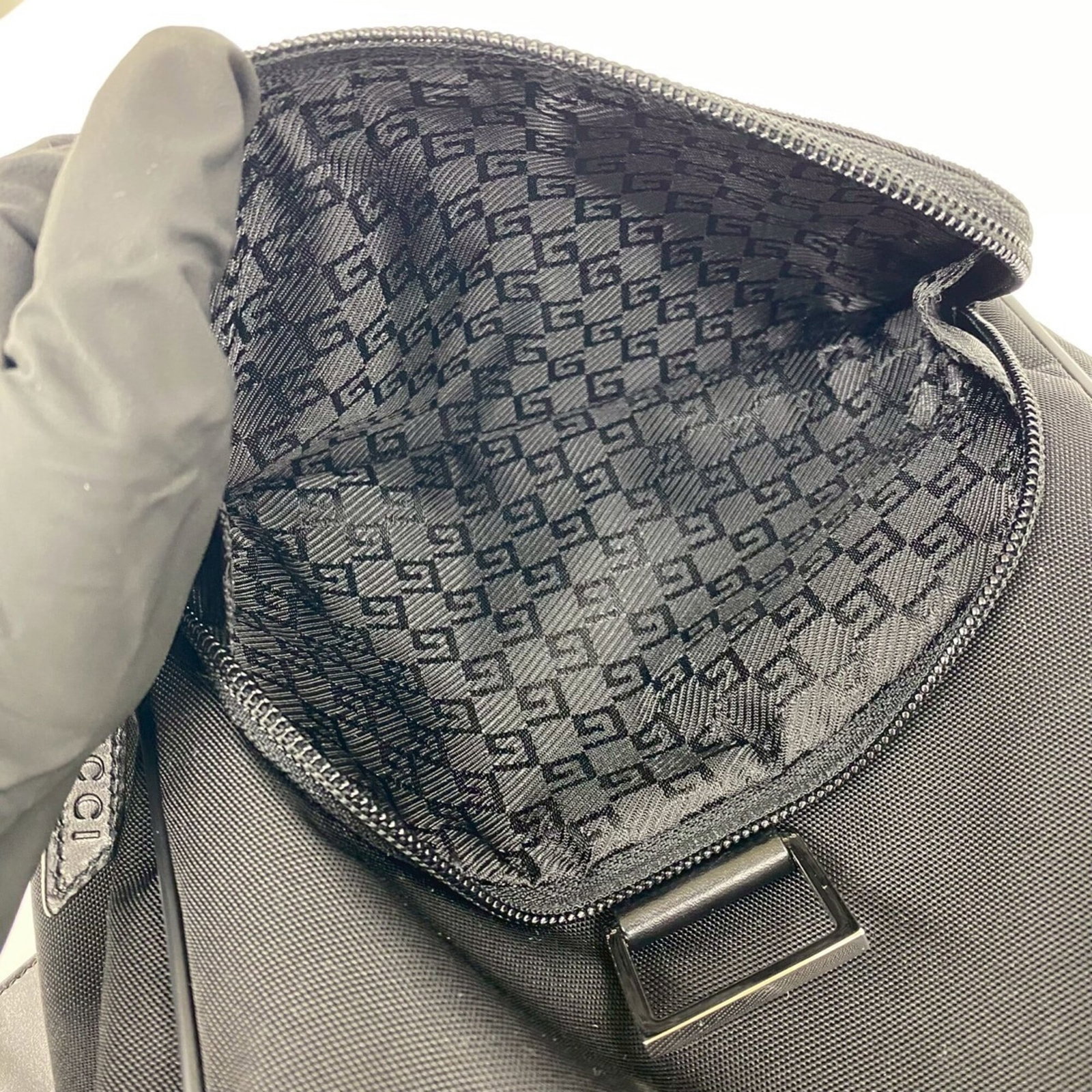 Nylon Leather Backpack Gucci - 10