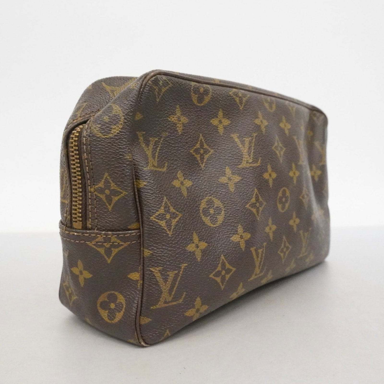 Louis Vuitton Pouch - 2