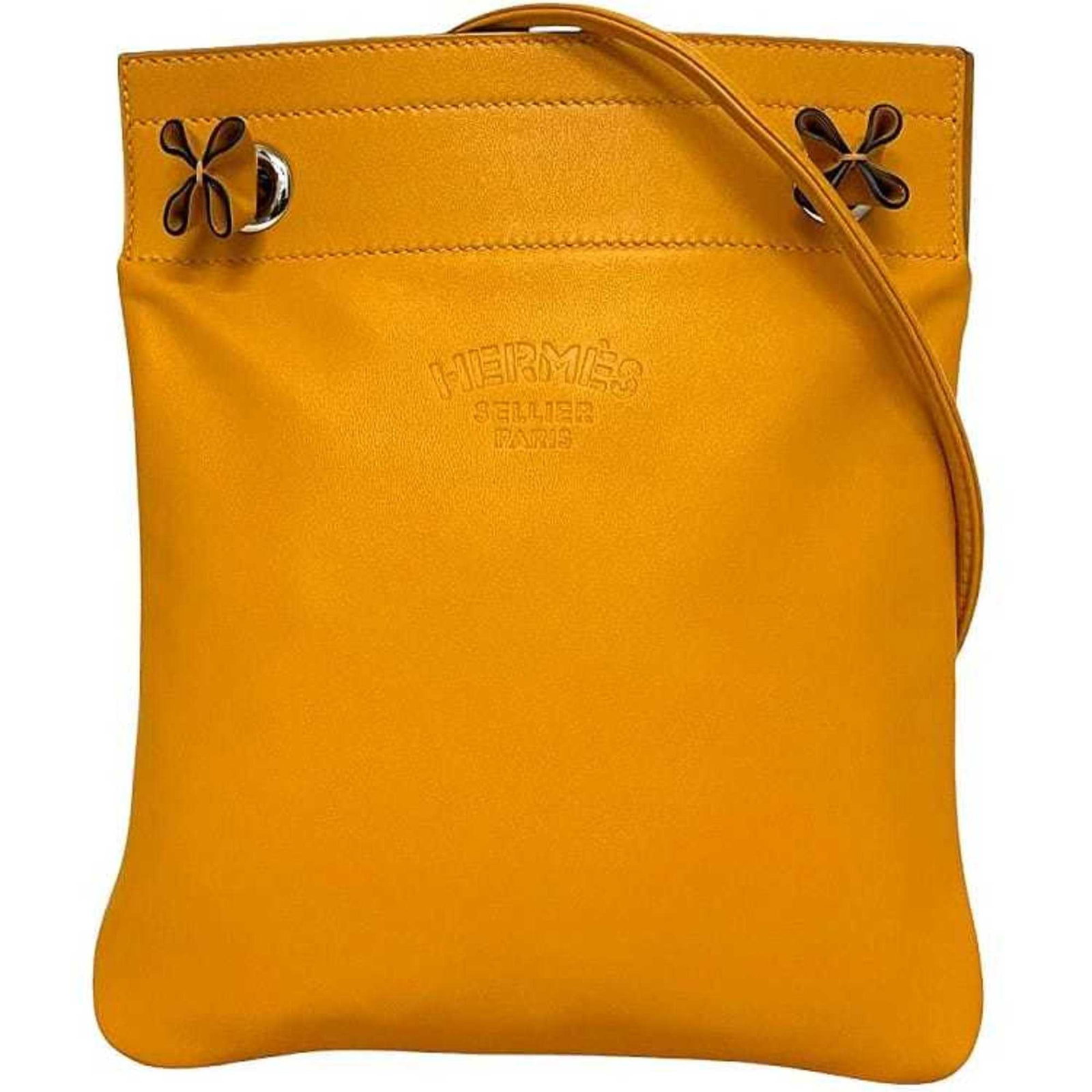 Swift Leather Hermes Bag Shoulder Leather: Swift Leather Hermes Bag Shoulder Leather Yellow Swift Leather Hermes Bag for Women and Men, 23cm x 19.5cm x 6.5cm, in very good condition with a few traces of usage visible. This shoulder bag