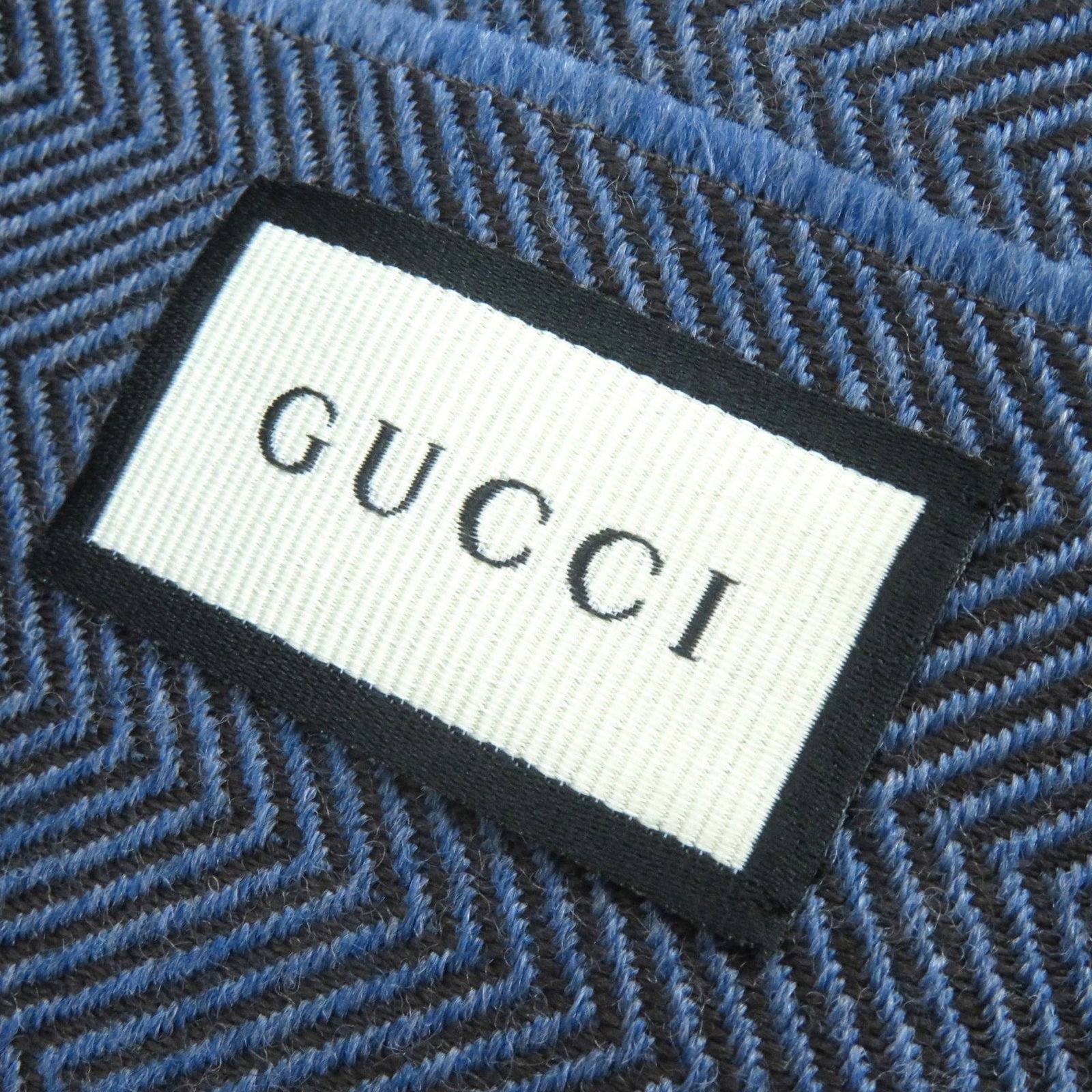 Gucci shawl wool - 8
