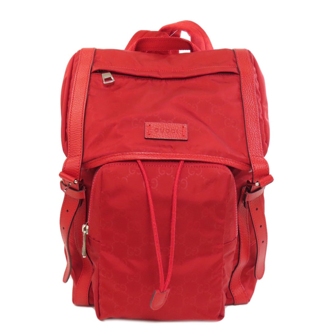 Nylon Daypack Backpack Gucci 510336: Nylon Daypack Backpack Gucci 510336 Red nylon backpack with Gucci logo, made from high-quality exterior material. This stylish daypack features the iconic Gucci design and bright red color that makes