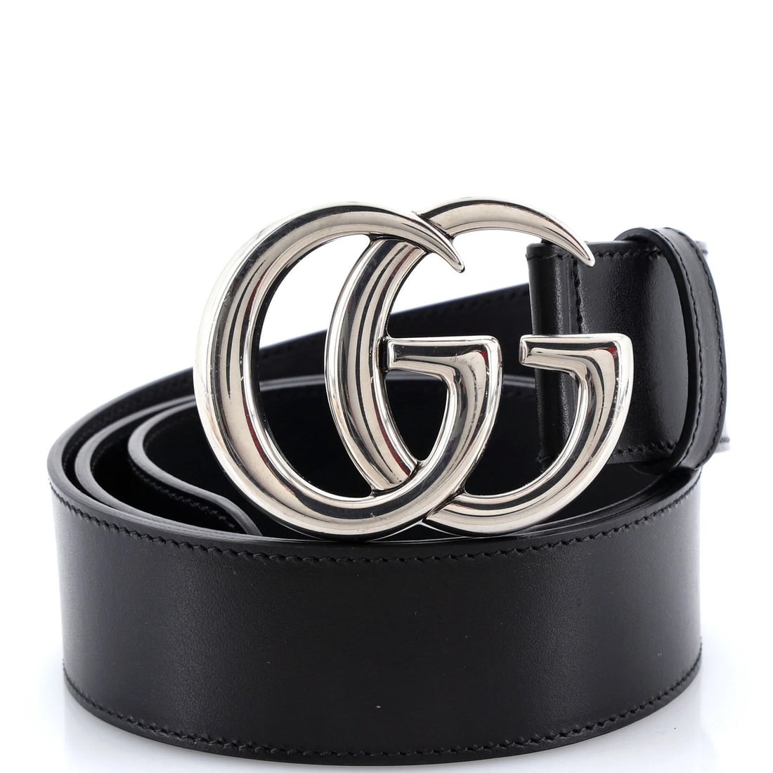 Gucci wide leather belt Marmont GG: Gucci wide leather belt Marmont GG Black Gucci wide leather belt with the iconic Marmont GG design, featuring silver hardware and a classic wide strap. The belt shows signs of wear, including minor
