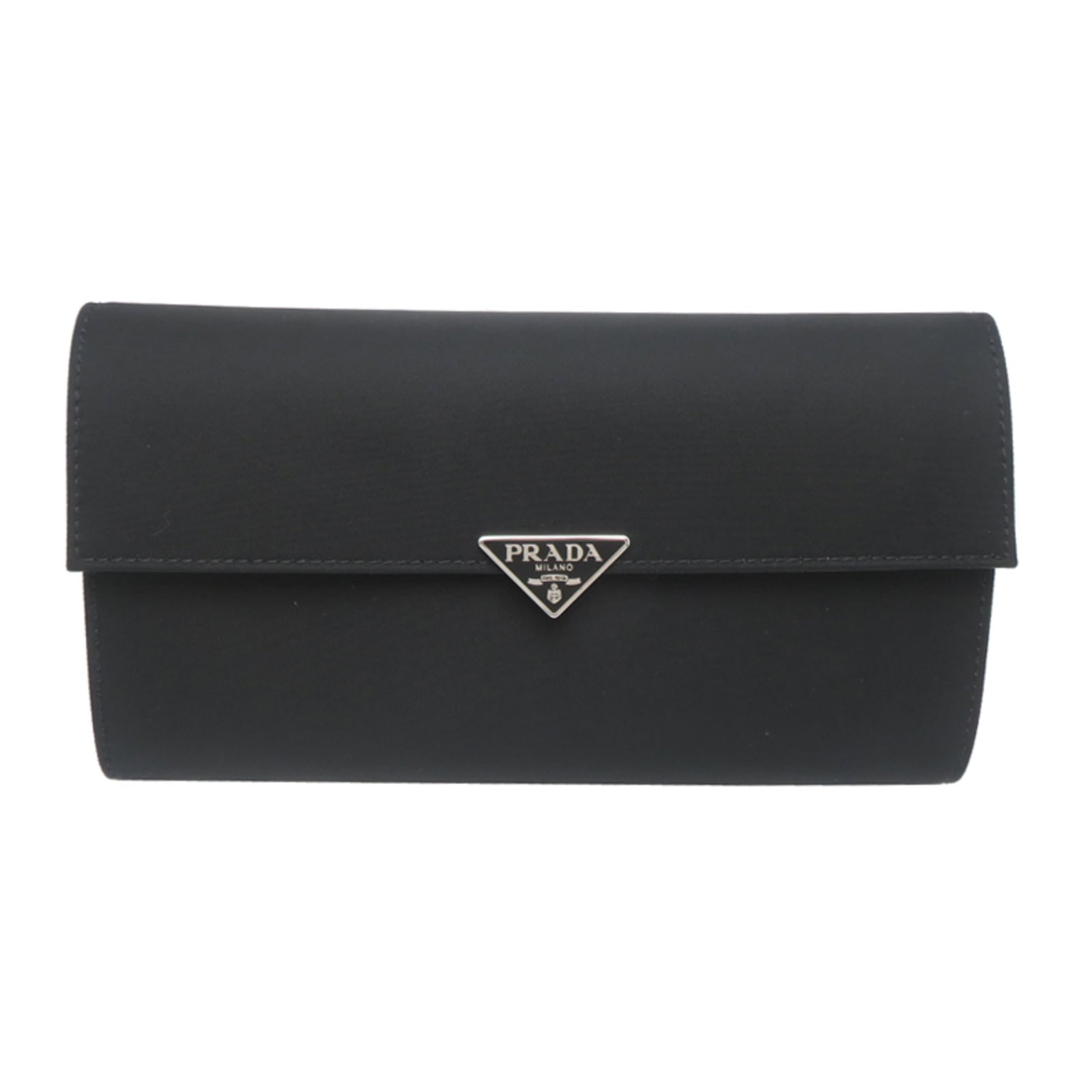 Bi fold nylon wallet Prada: Bi fold nylon wallet Prada Black Prada bi-fold nylon wallet with a classic design, featuring a durable nylon material and a compact size. The wallet has some minor signs of usage, including scratches 