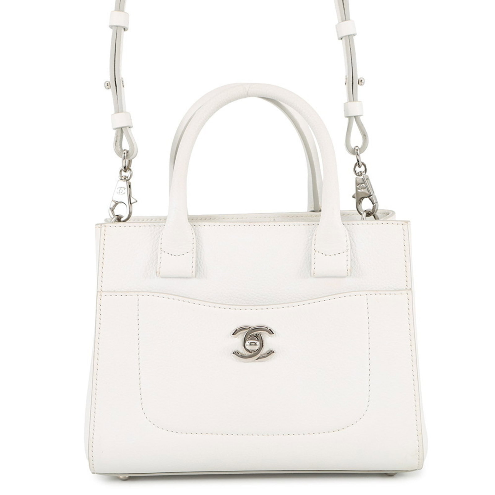 Chanel Handbag Shoulder Bag Leather: Chanel Handbag Shoulder Bag Leather This stunning Chanel Handbag Shoulder Bag Leather features sleek silver hardware and a crisp white leather exterior. With its classic design and spacious interior,