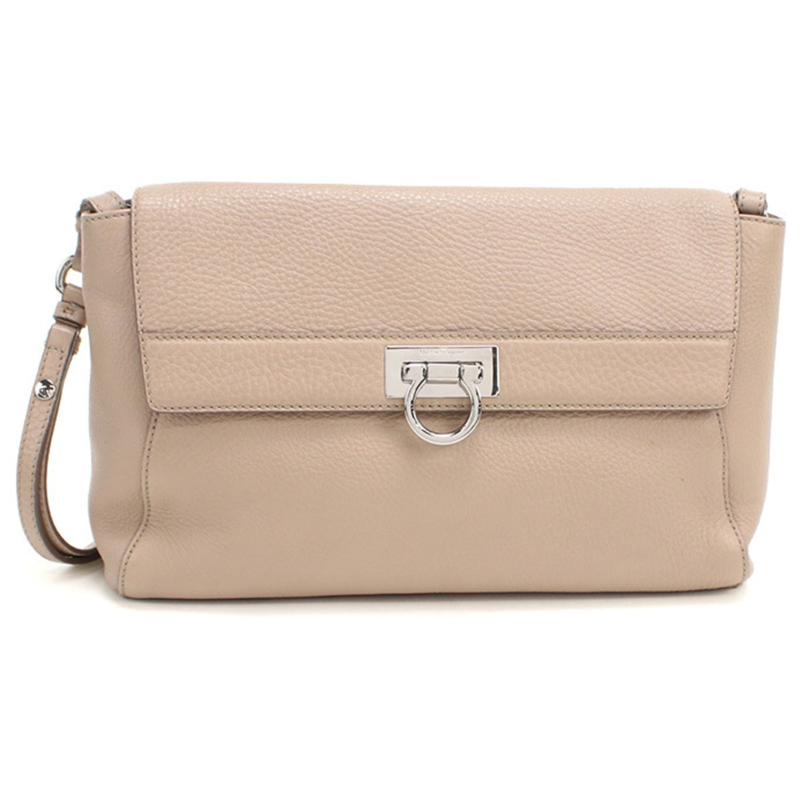 Shoulder bag leather Salvatore Ferragamo: Shoulder bag leather Salvatore Ferragamo This Salvatore Ferragamo shoulder bag boasts elegant pink leather and silver hardware, crafted from high-quality calfskin. With its classic design and timeless
