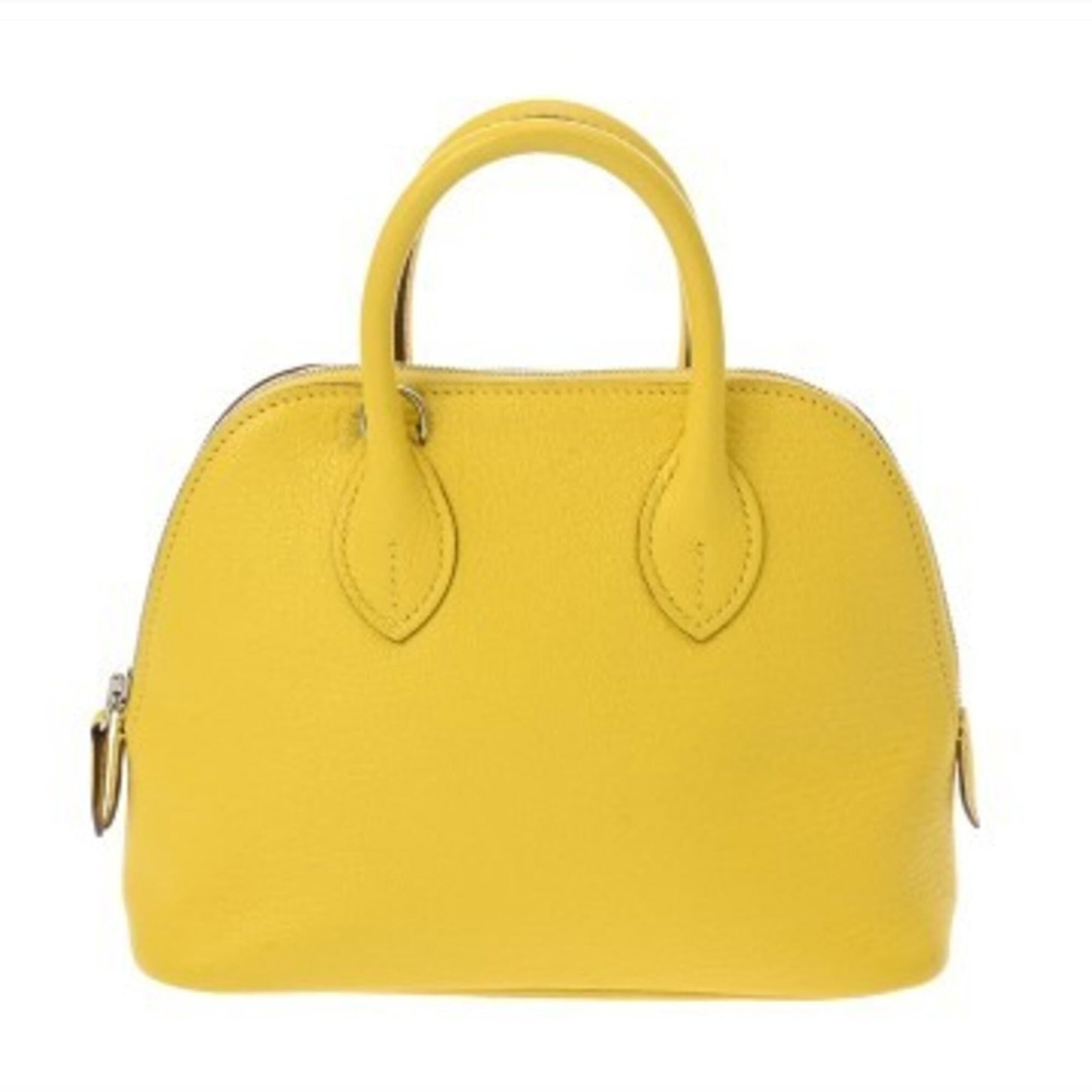 Chevre leather handbag by Hermes: Chevre leather handbag by Hermes Chevre leather handbag by Hermes in lime color, featuring a unique and stylish design. This used handbag boasts a rich chevre leather material with some traces of usag