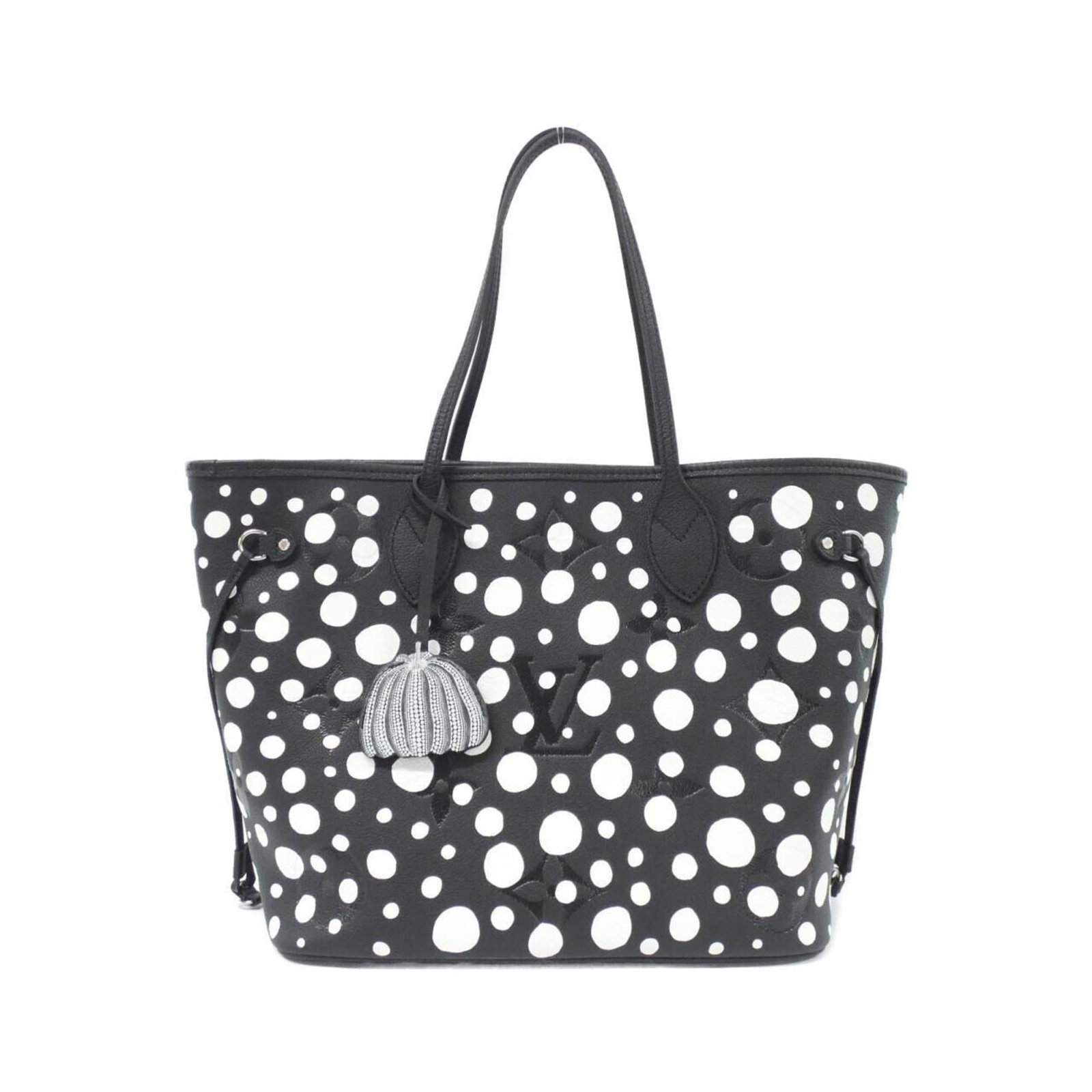 Handbag Leather Louis Vuitton: Handbag Leather Louis Vuitton This Louis Vuitton handbag boasts classic black leather with silver hardware, crafted from high-quality calf leather. With its timeless design and elegant silhouette, it'