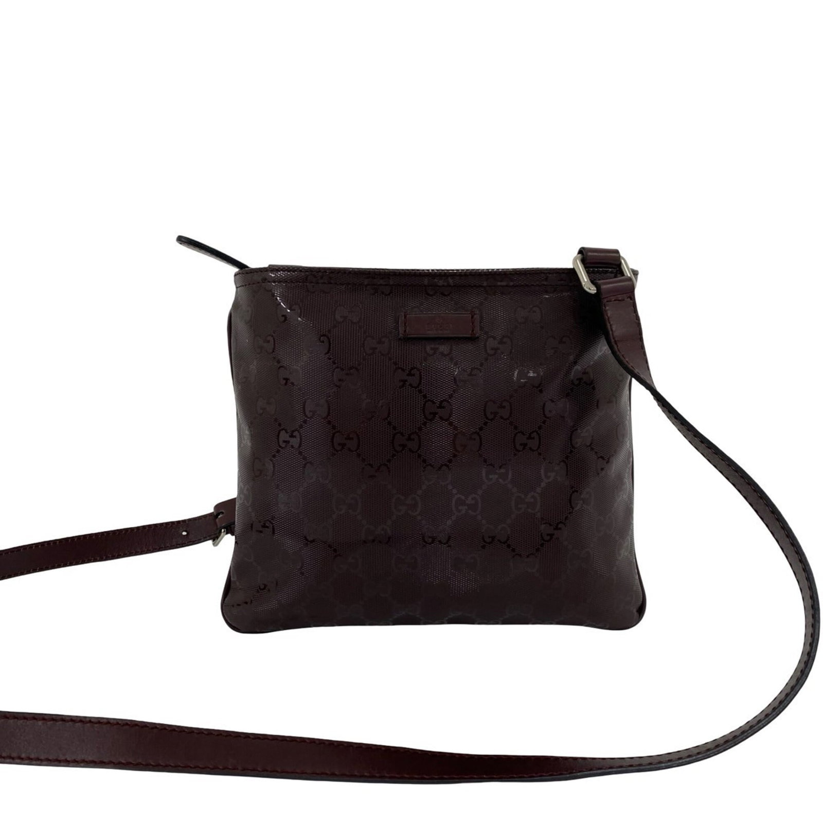 Shoulder Bag Pochette Leather Pvc Gucci: Shoulder Bag Pochette Leather Pvc Gucci This Gucci Pochette shoulder bag features a striking red leather and PVC combination, showcasing the iconic brand's signature style. With its classic design